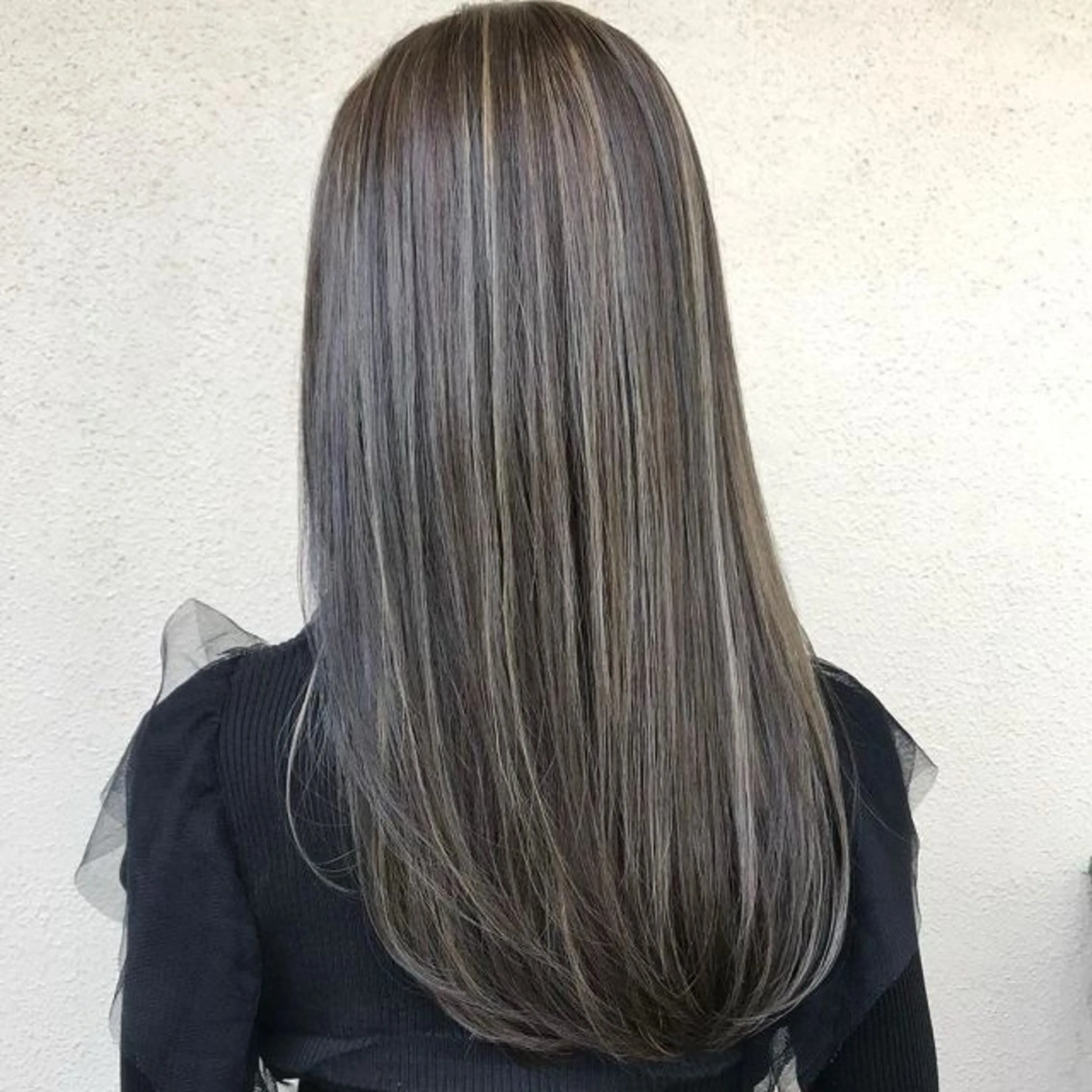 カラー デザインカラー ハイライトカラー Canage minimoのヘアスタイル