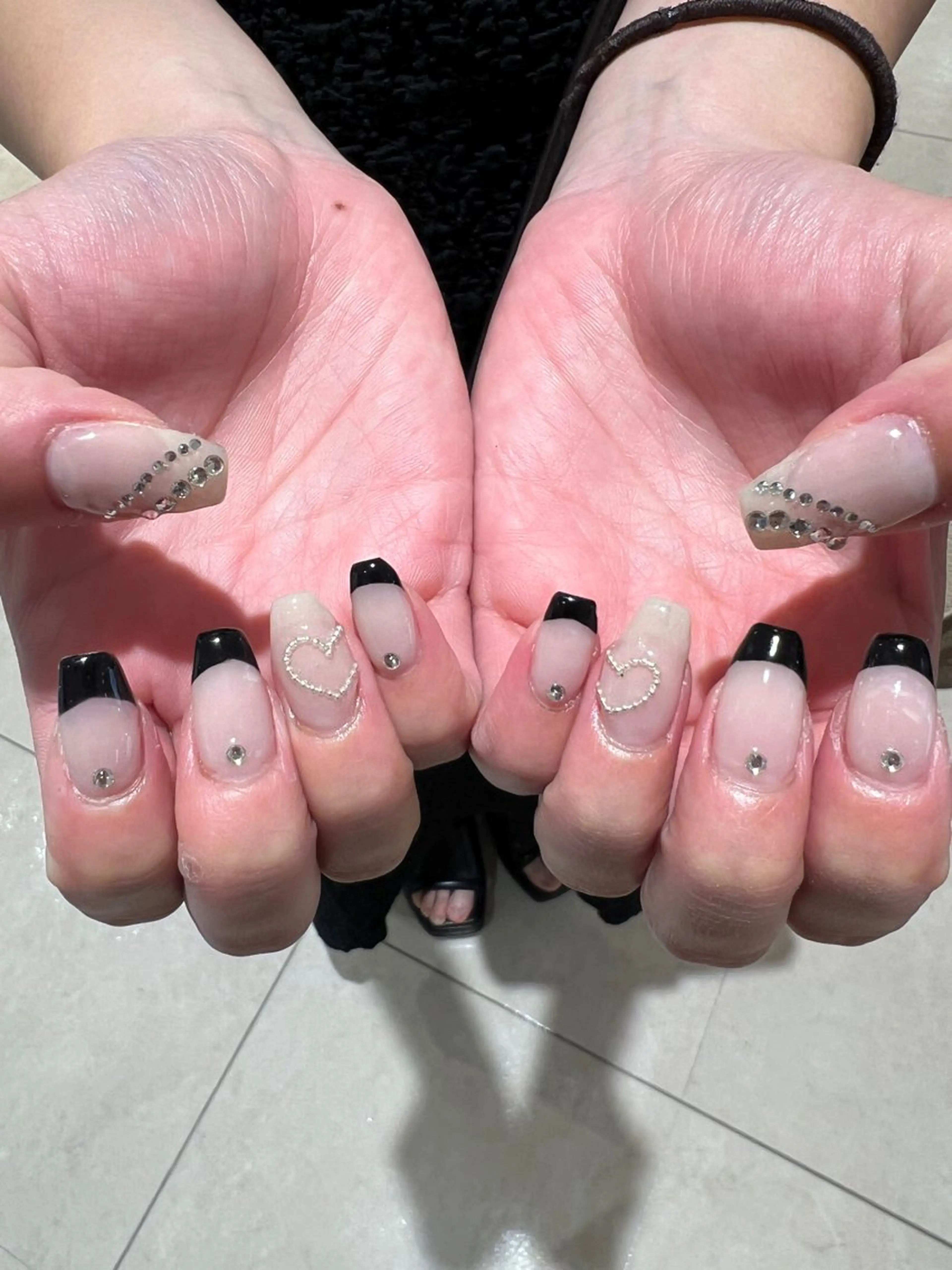 ネイル フレンチネイル ガーリー 韓国ネイル 個性派ニュアンス nuts nail所属・【池袋】nuts nail なつみのネイルデザイン