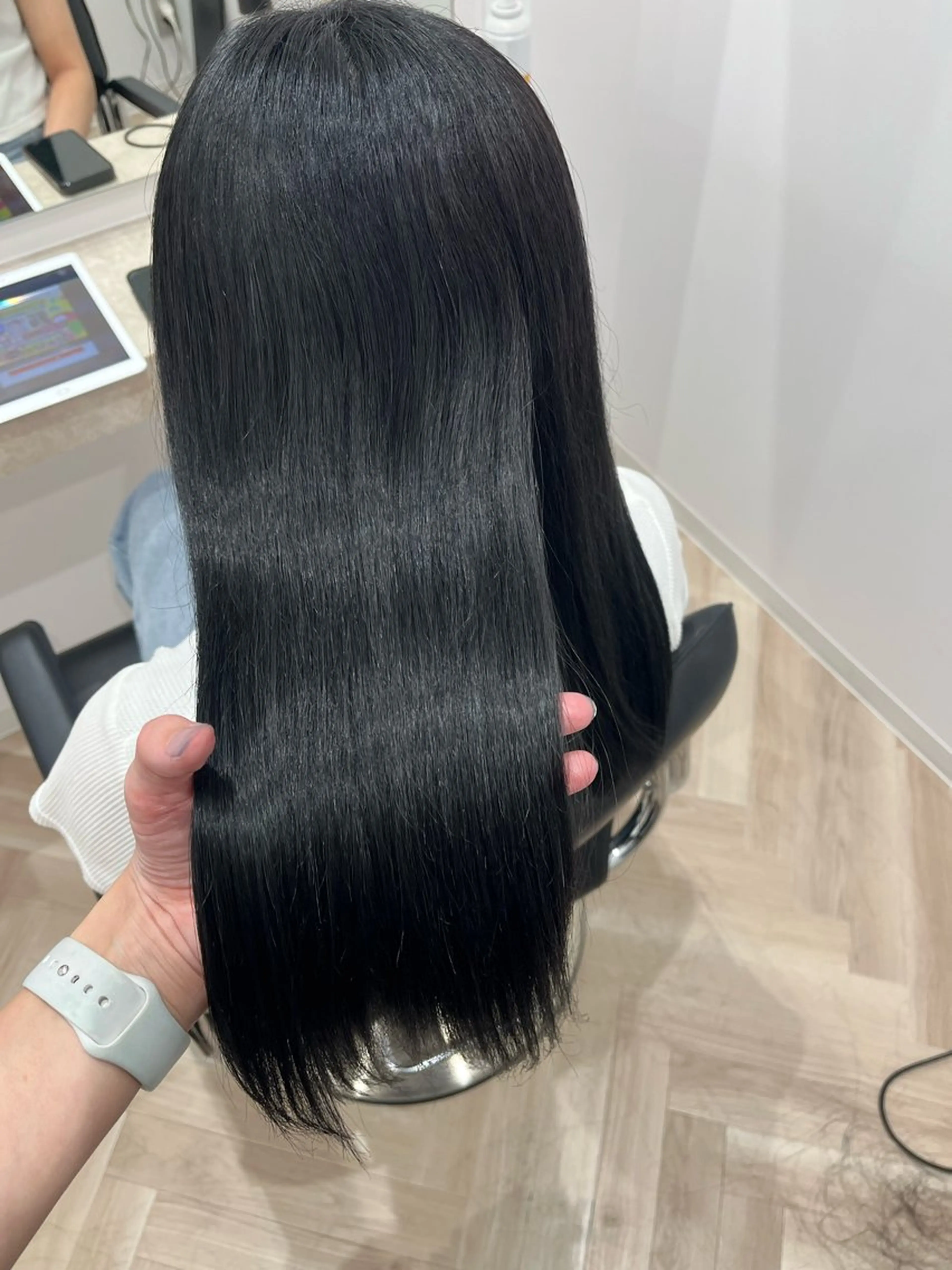 ロング カラー ダークグレー ヘアカラー トリートメント 🫧ぷる艶カラー🫧 Yuubi🦩のヘアスタイル