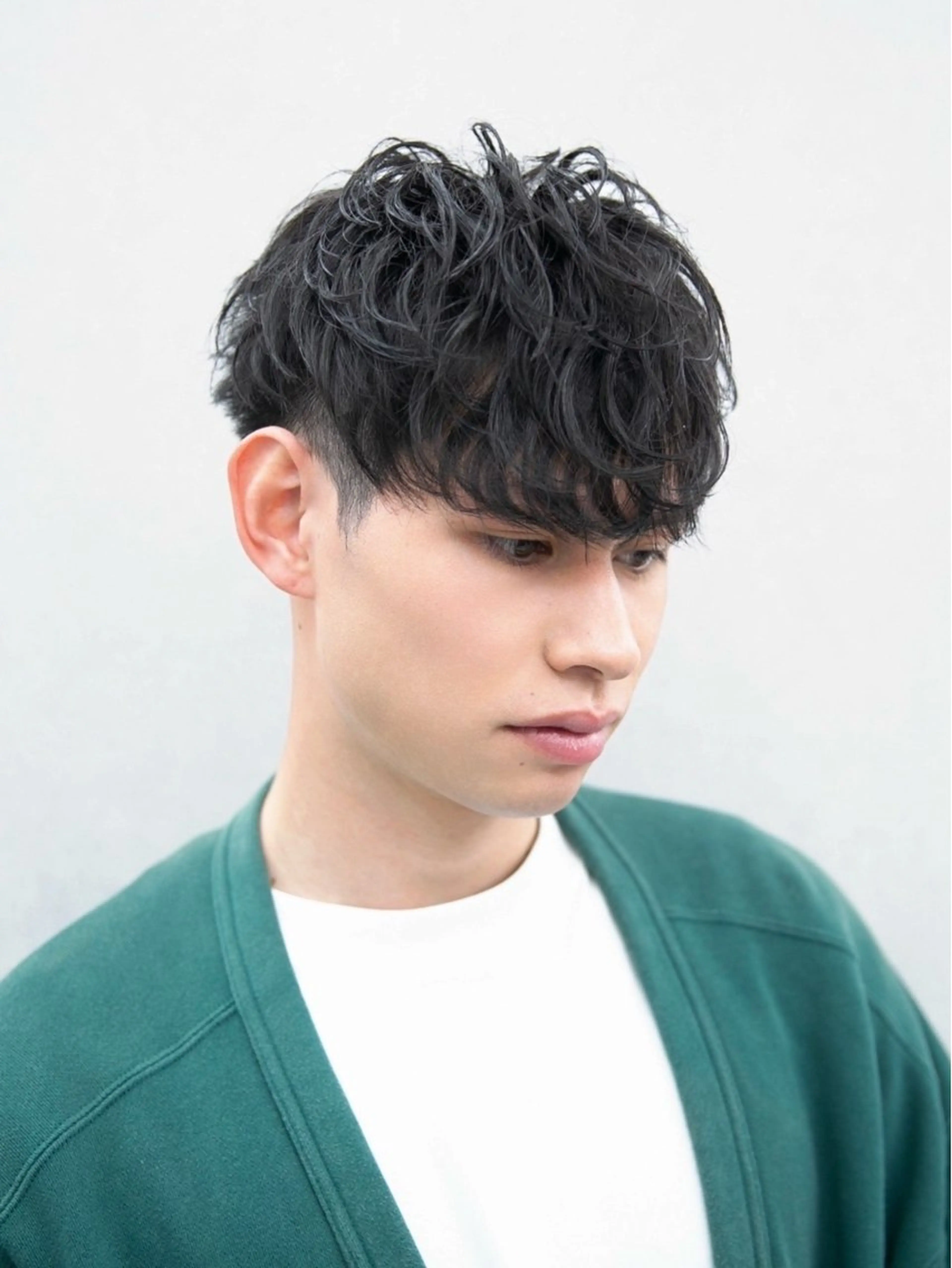 ショート カット パーマ ✨️センターパート/ 曲がる縮毛矯正✨️のヘアスタイル