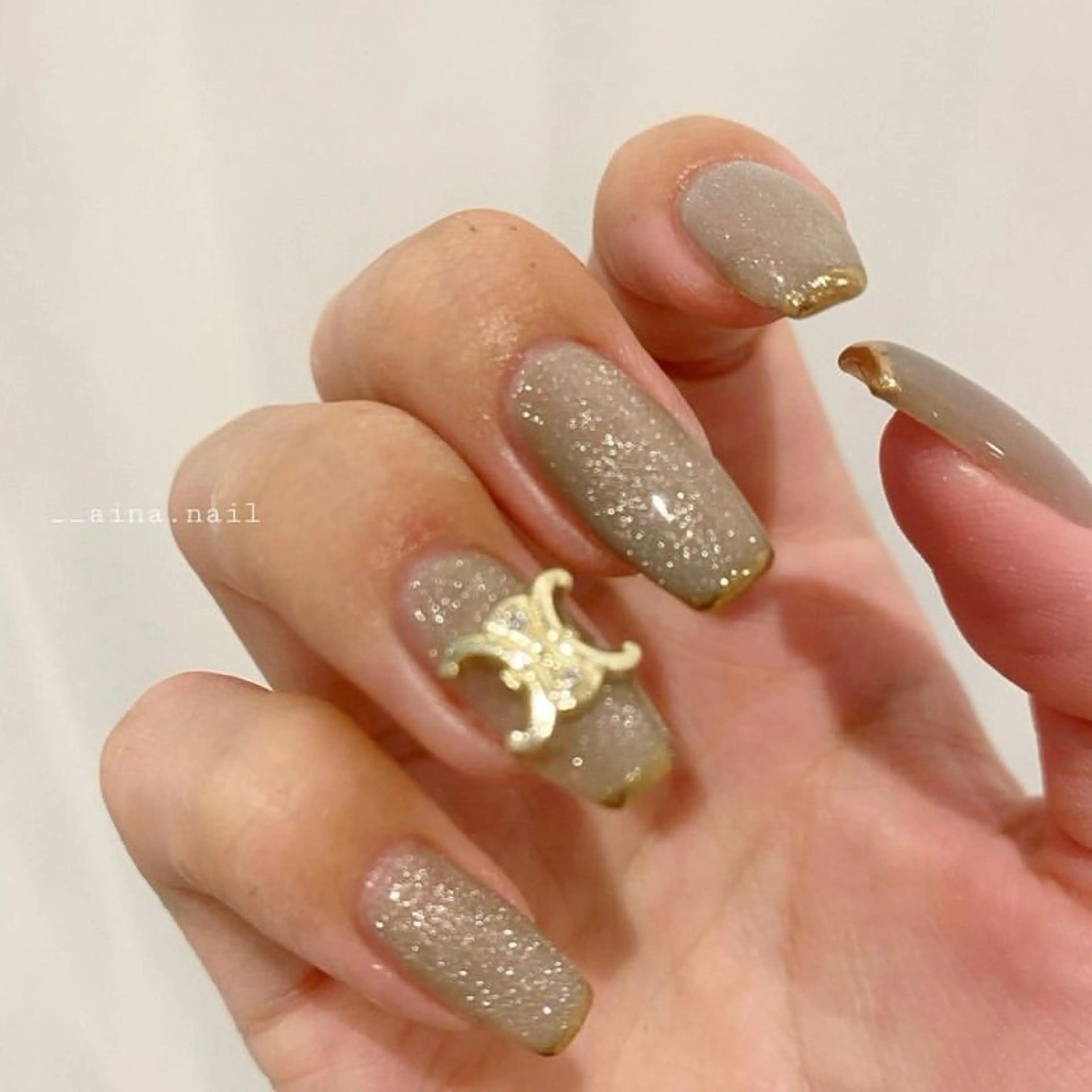 ネイル Nailist Ainaのネイルデザイン