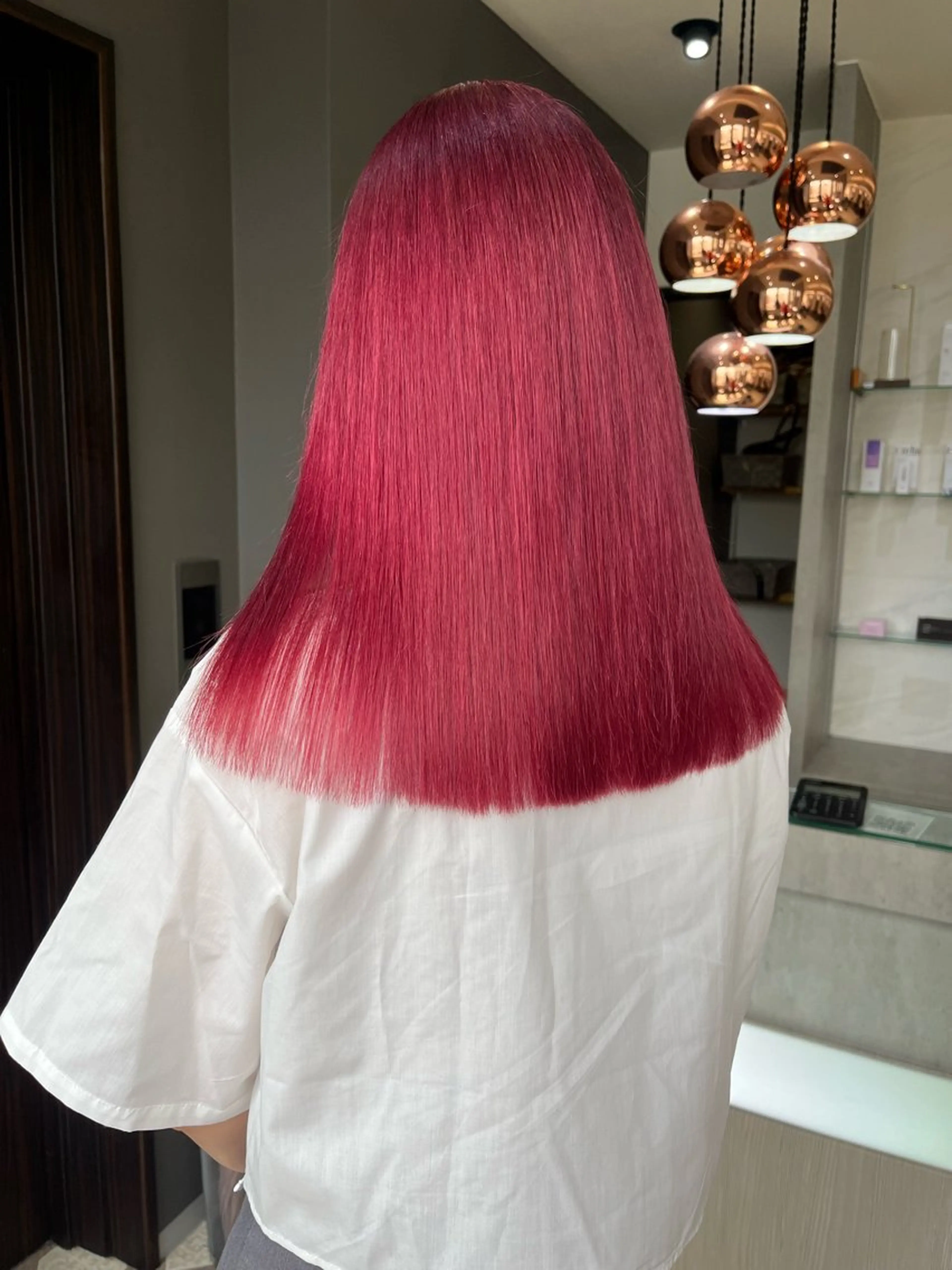 カラー ユイ☆ハイトーン ☆ブリーチデザインのヘアスタイル