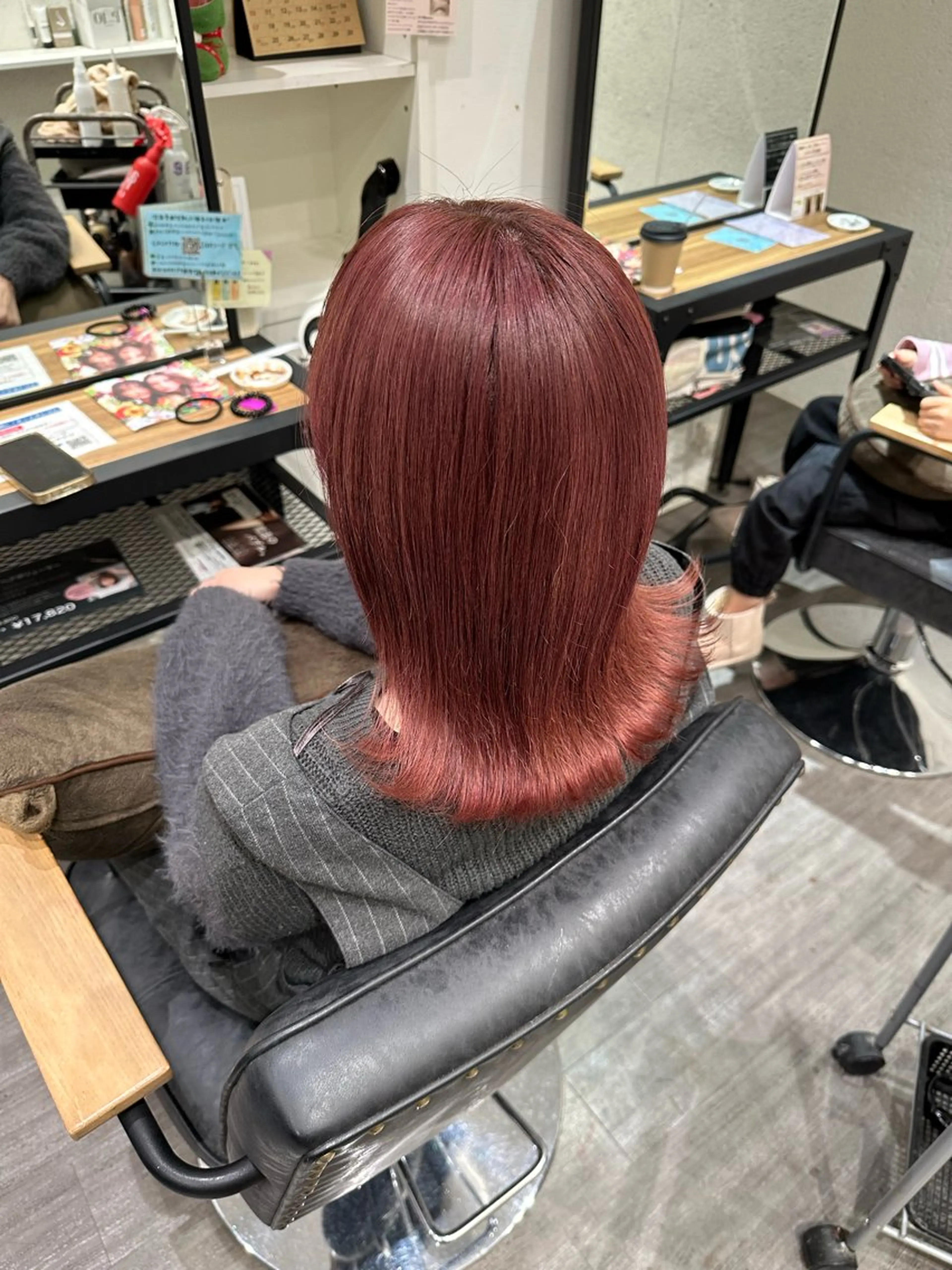 ミディアム カラー ラベンダーカラー ラベンダーピンク ピンクカラー カット ヘアカラー トリートメント 艶髪レイヤー上田 紗也🇰🇷💗のヘアスタイル