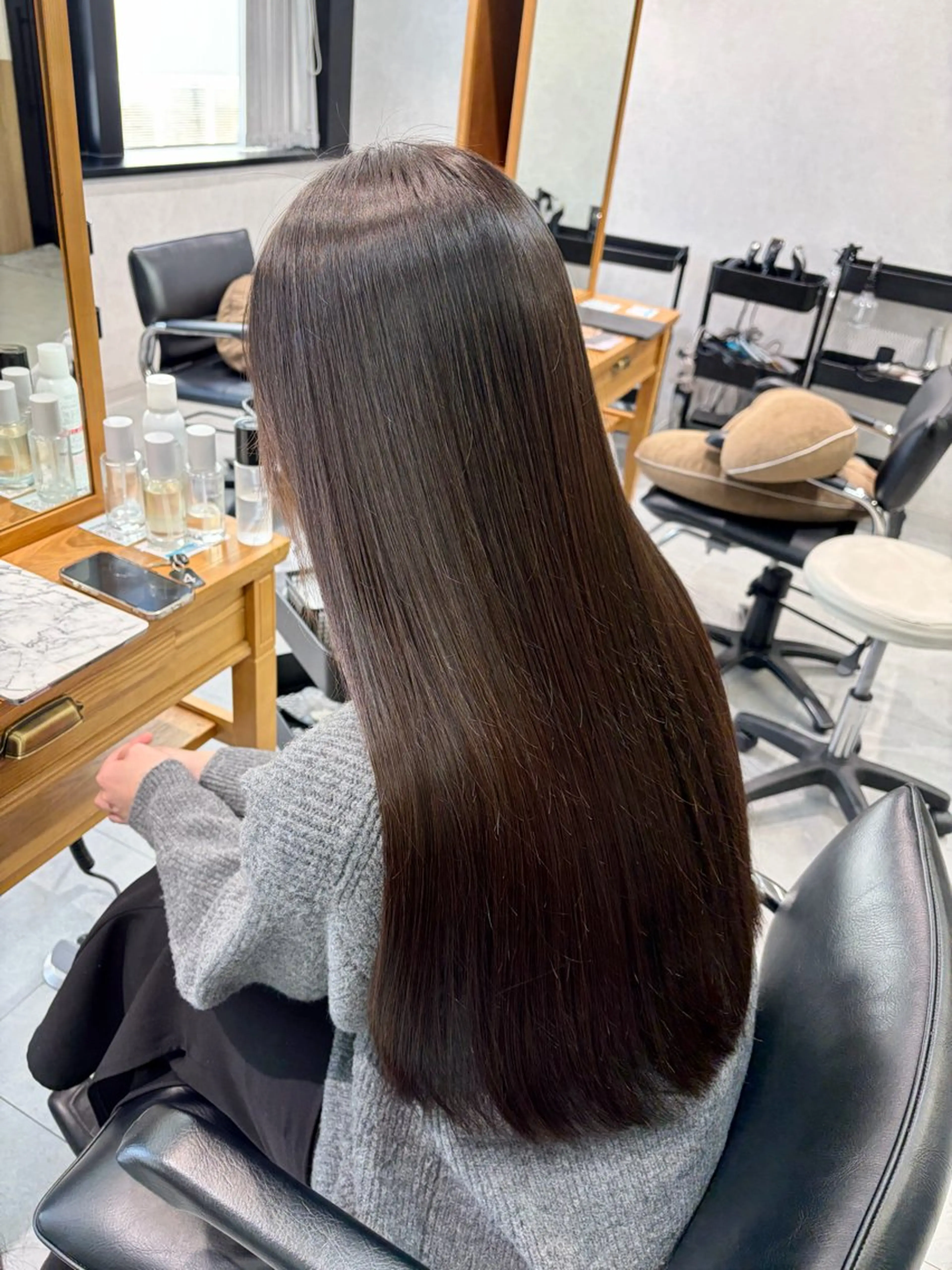 ロング 髪質改善 ロング 縮毛矯正 トリートメント 酸熱トリートメント カット トリートメント ✨横須賀髪質改善✨️ 加藤 百音のヘアスタイル