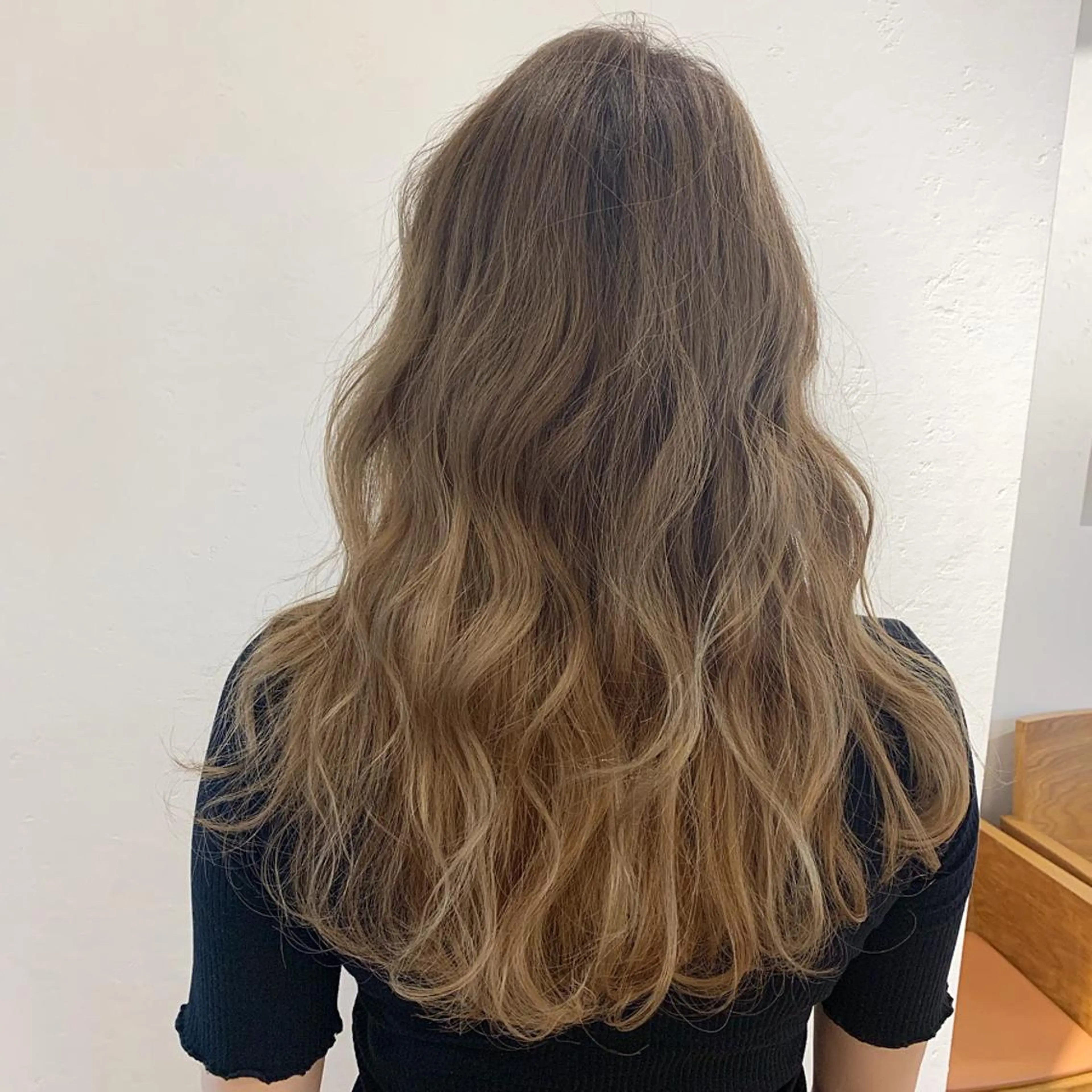 セミロング カラー 坪内 麻里子のヘアスタイル