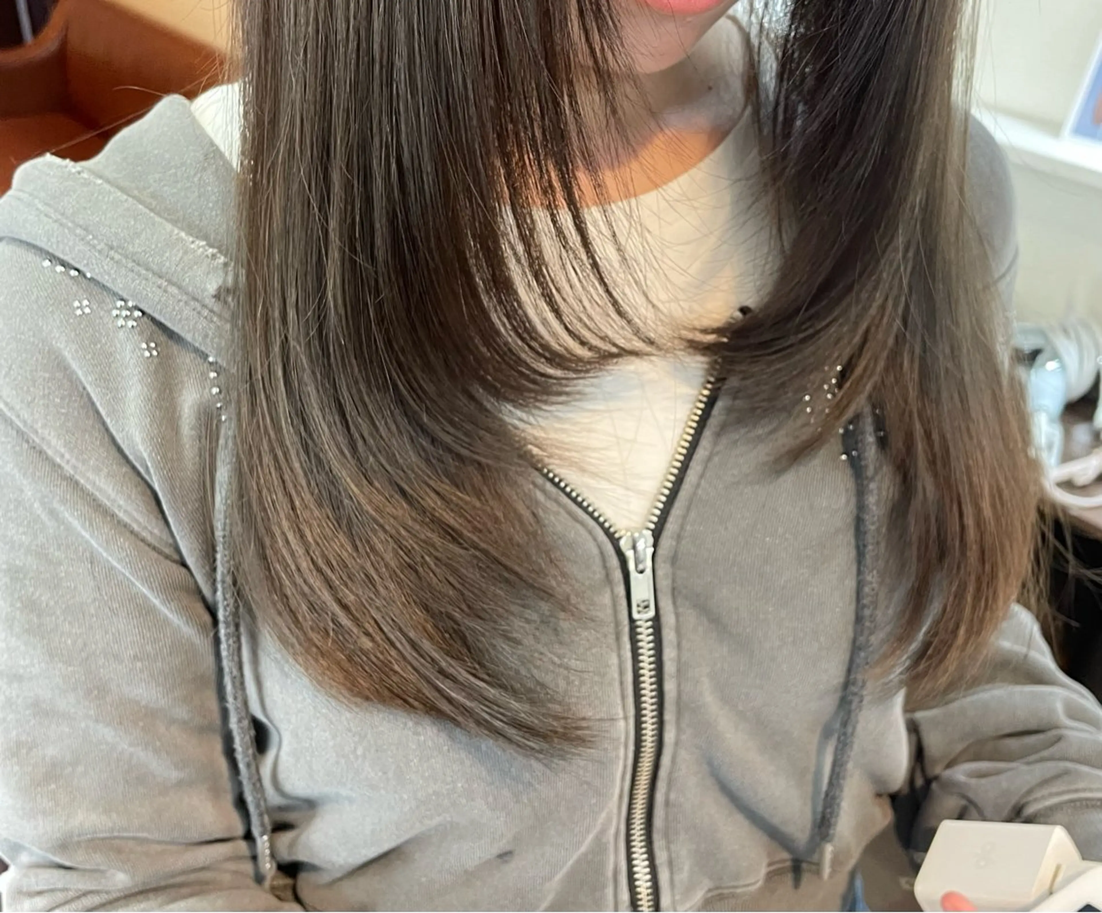 ロング 顔周りカット レイヤーカット ローレイヤー 堀 綾花のヘアスタイル