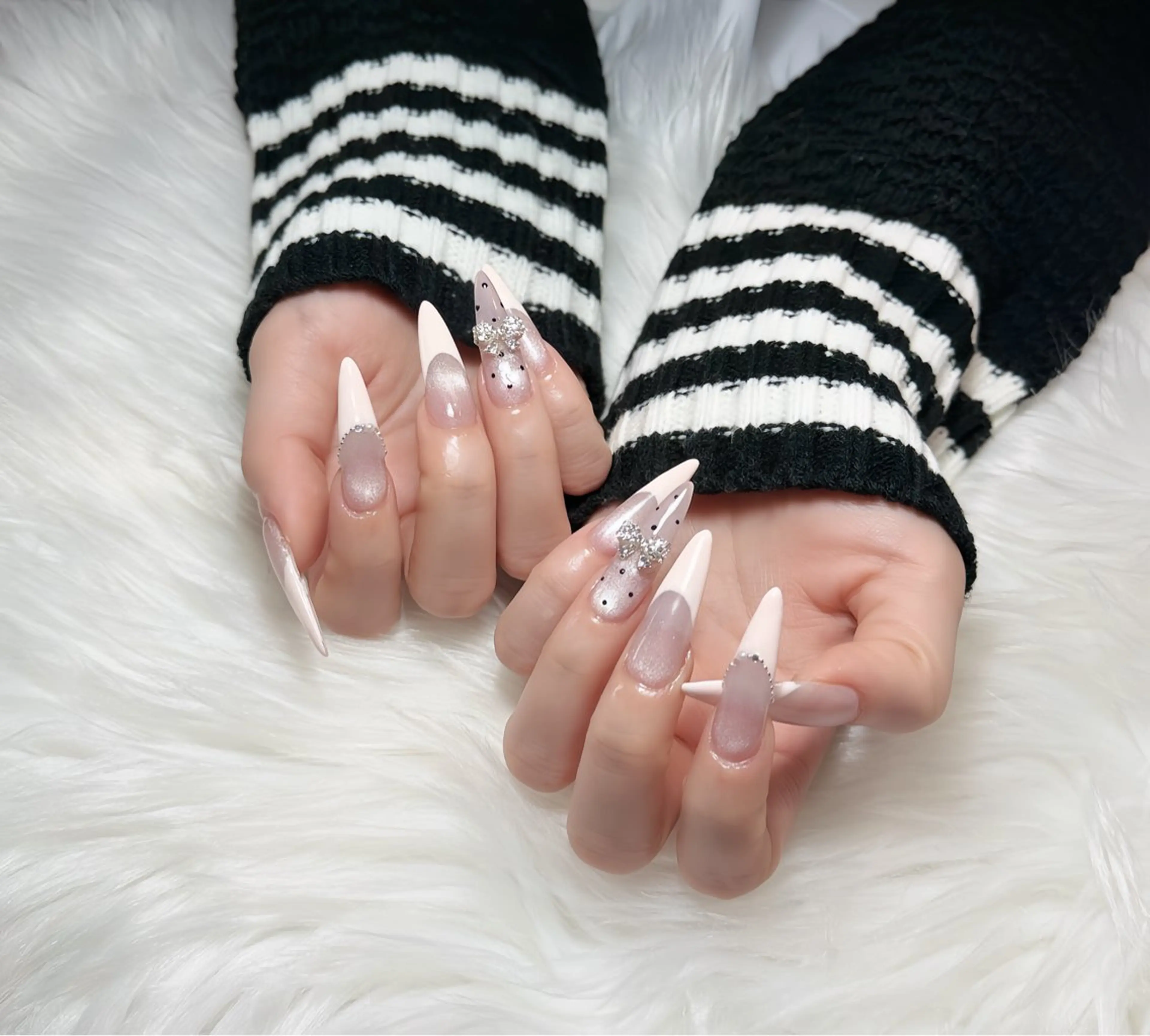 ネイル オーロラネイル チークネイル フットネイル フレンチネイル ジェルネイル Nichi Nails❤️のネイルデザイン