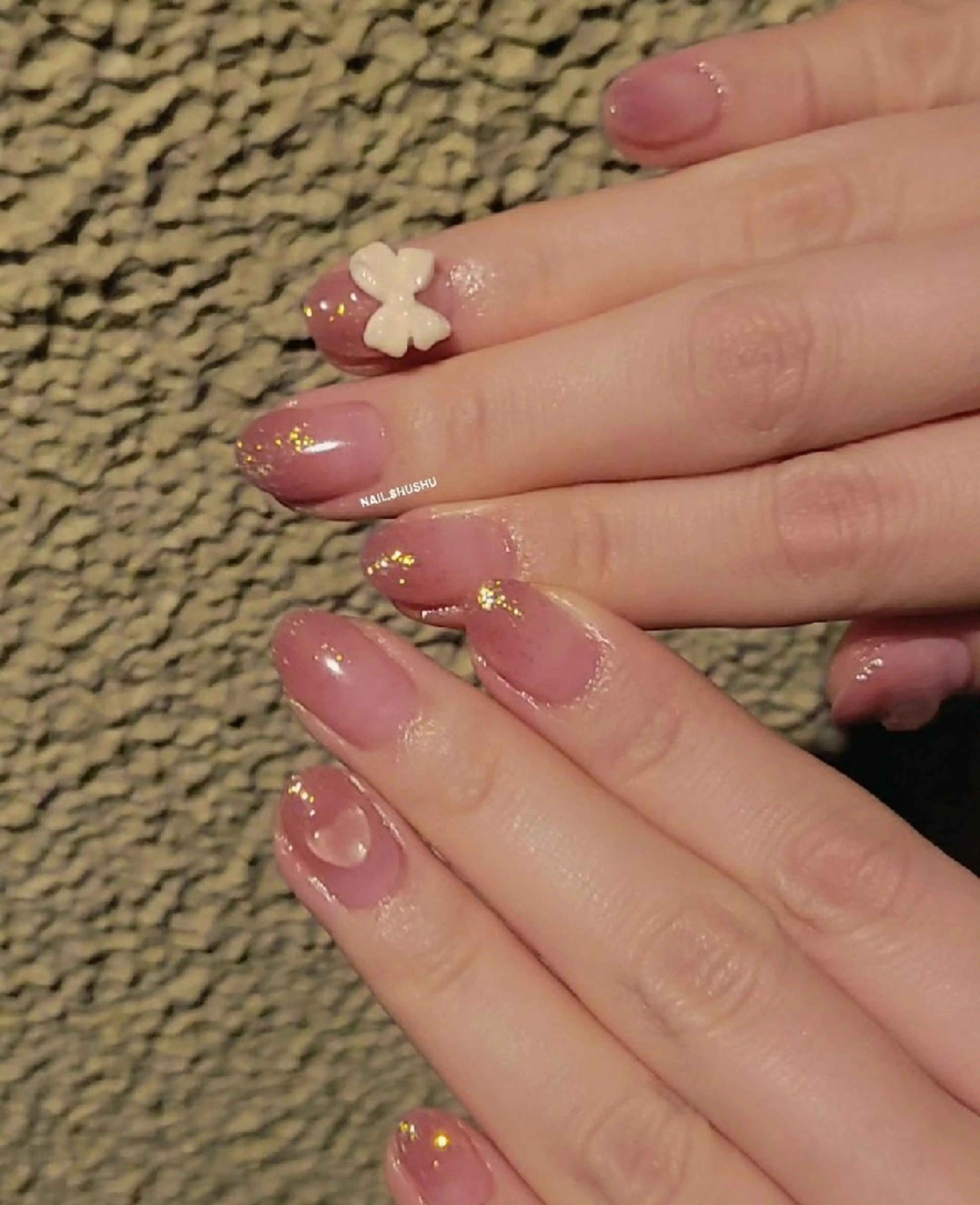 ネイル 持ち込み ニュアンスネイル ワンカラーネイル シンプルネイル 冬ネイル ハンドネイル 3dパーツ/流行り 👧shushu❤️のネイルデザイン