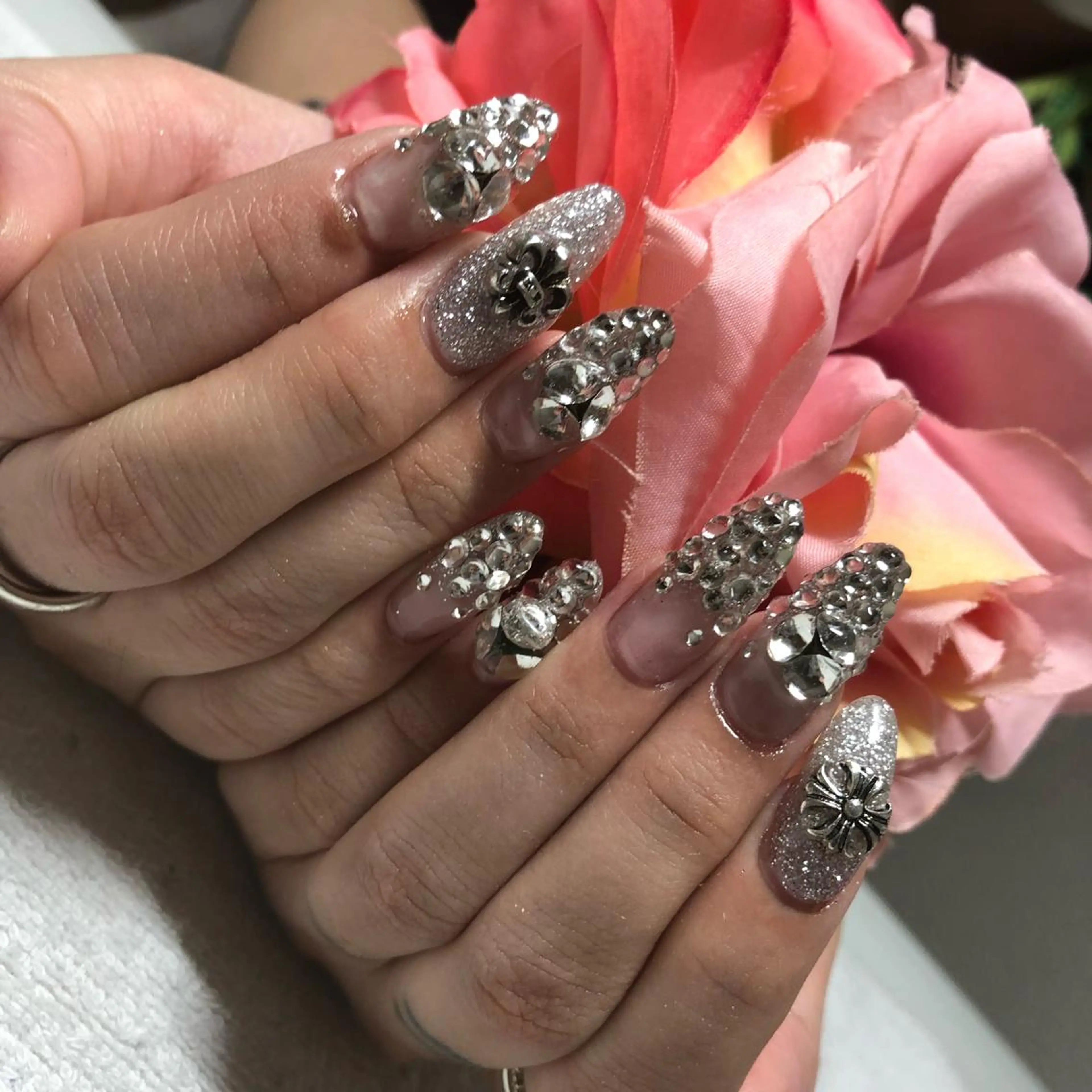 セミロング ネイル ハンドネイル 《LB》ラブリエ Nail&eyeのマツエク・マツパデザイン