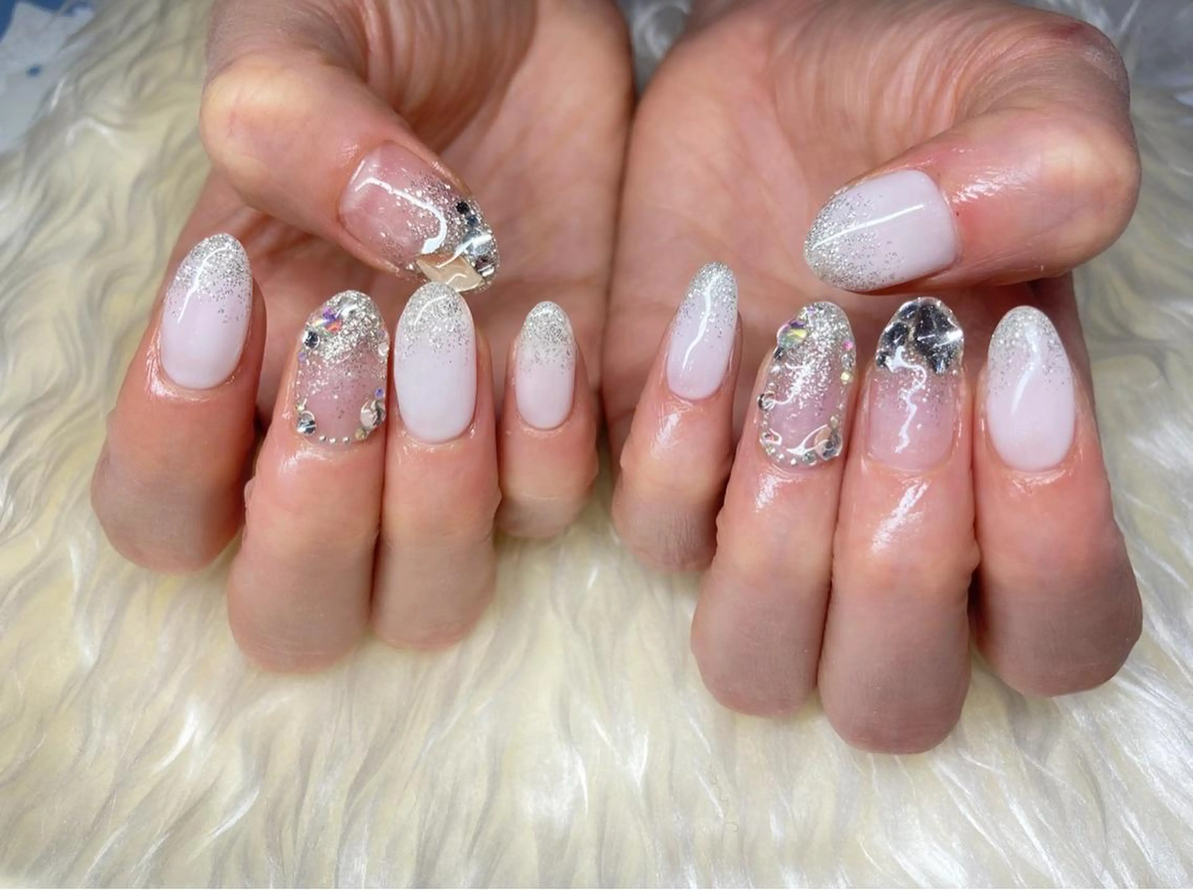 ネイル ジェルネイル 韓国ネイル ミラーネイル ニュアンスネイル パラジェル Nail&eye Belire 新宿のネイルデザイン