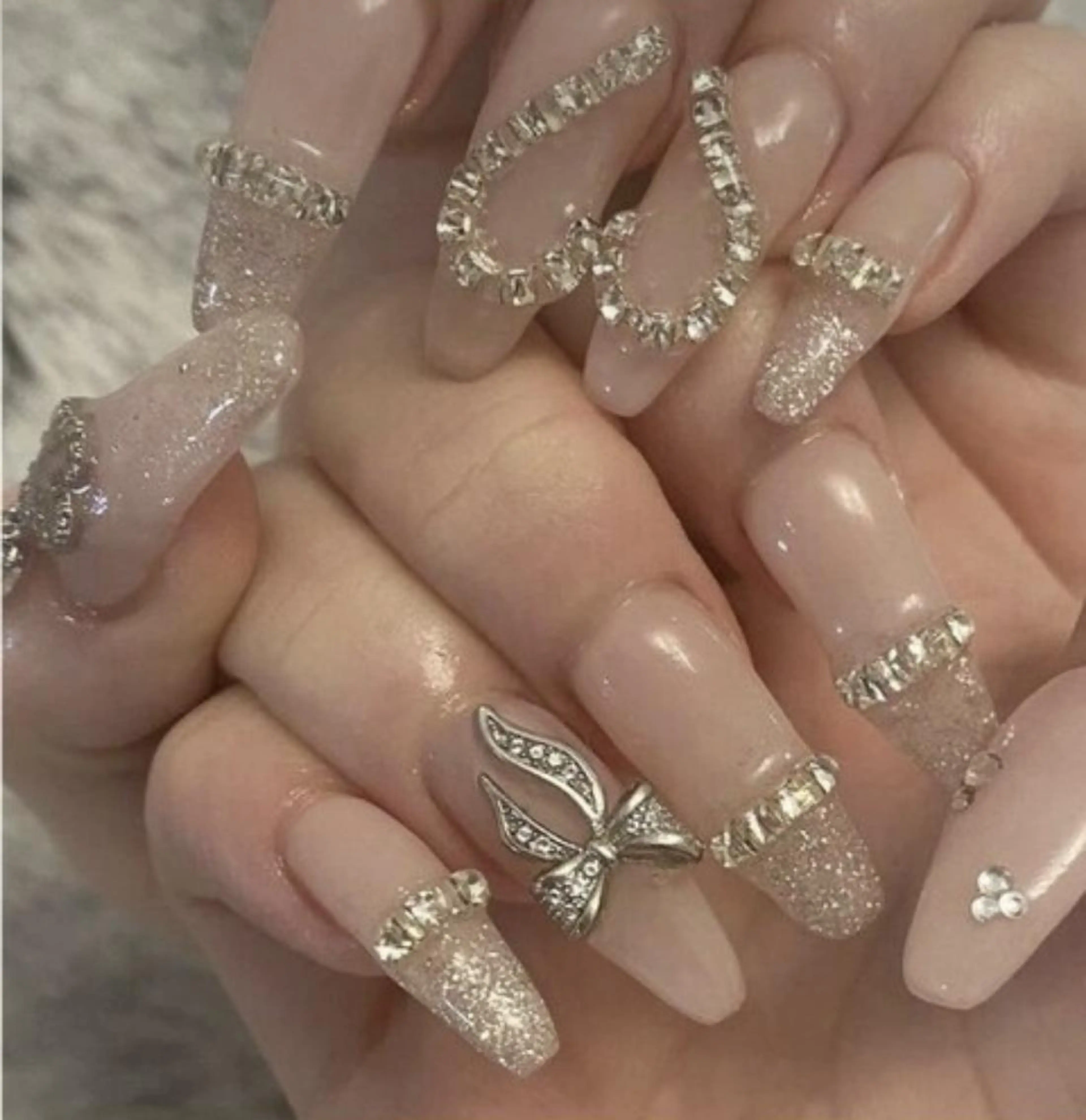 ネイル Nini Nail Salonのネイルデザイン