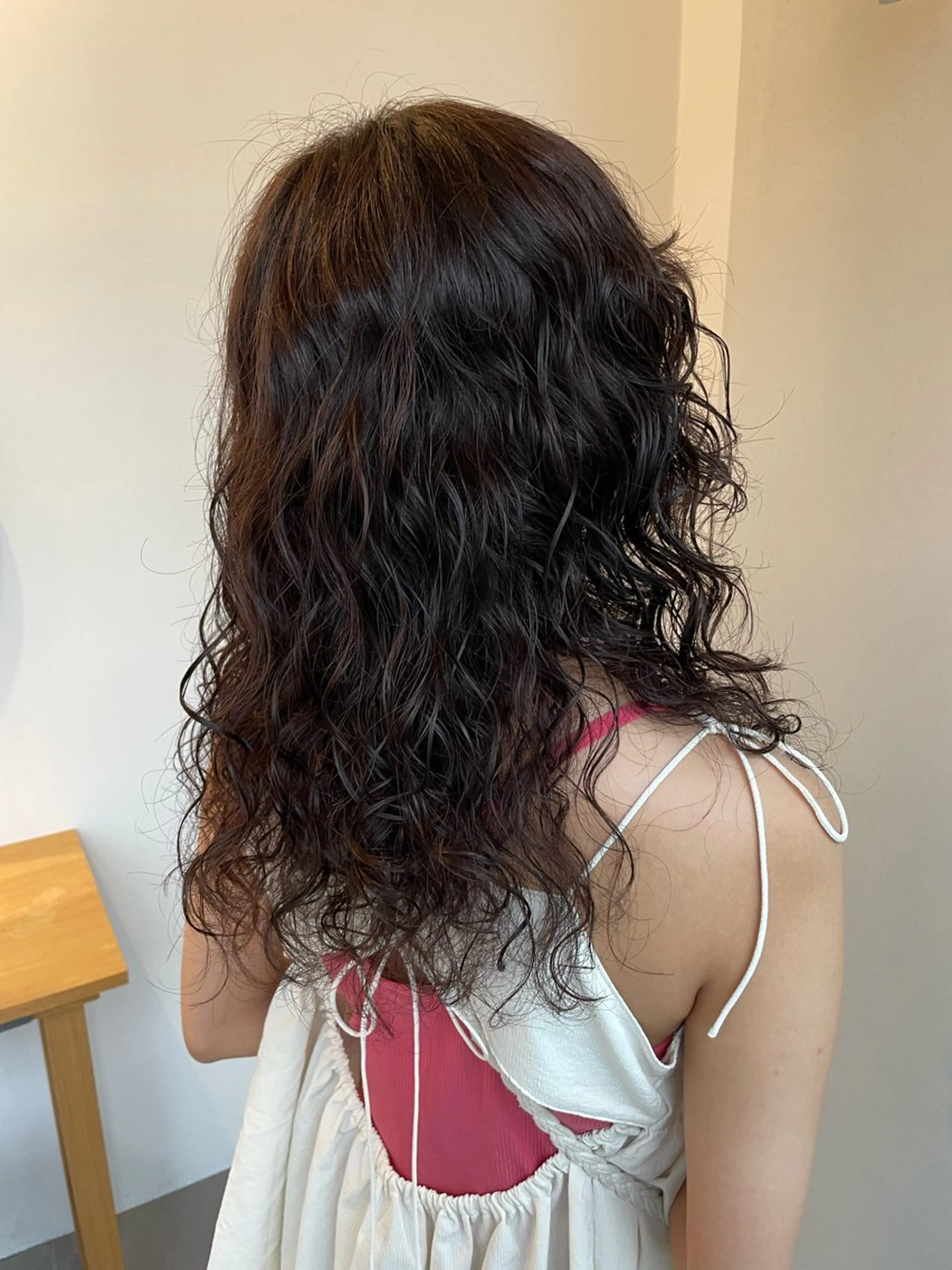 ミディアム パーマ 土川 陽菜のヘアスタイル