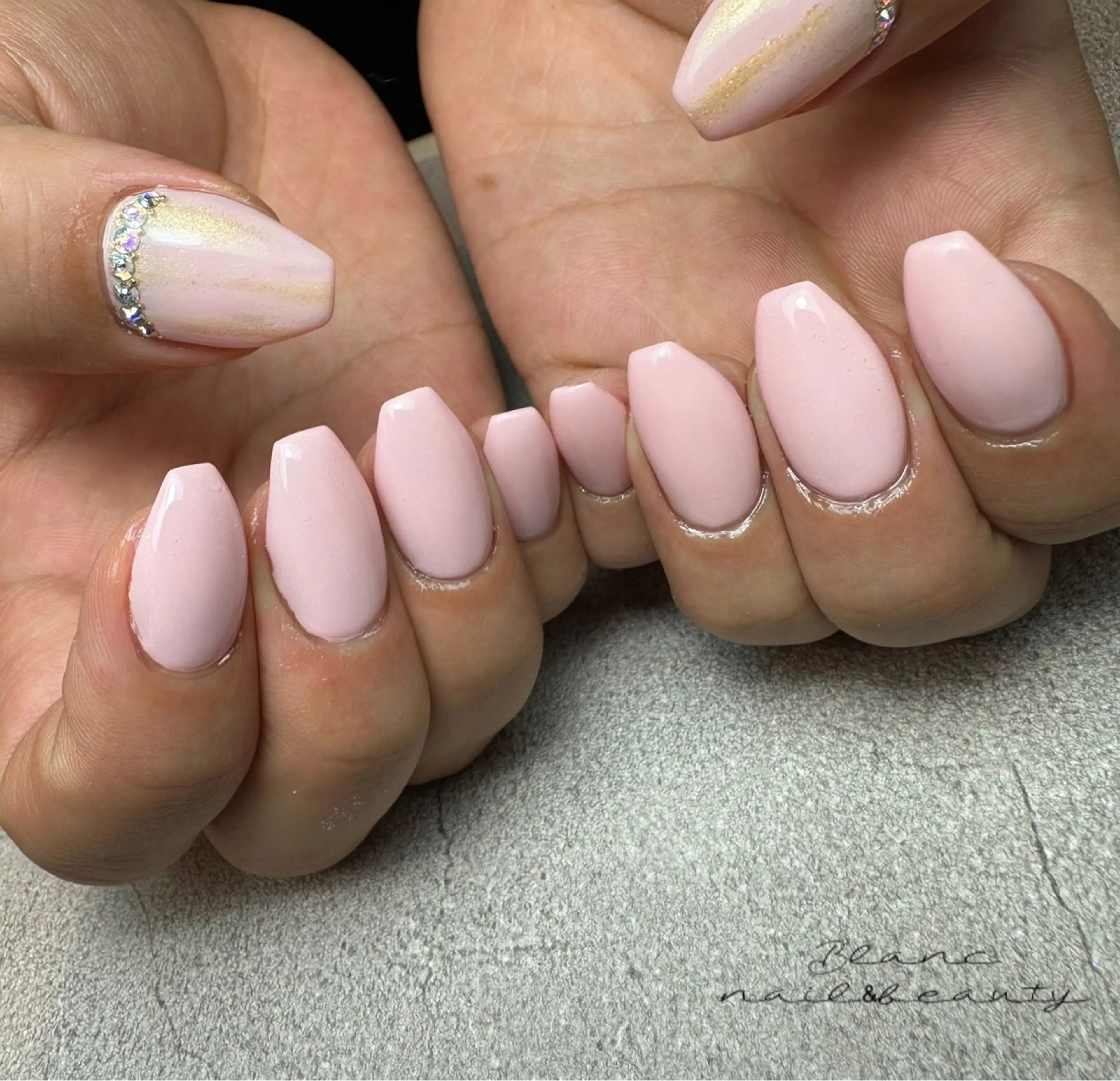 ネイル Blanc ブランのネイルデザイン