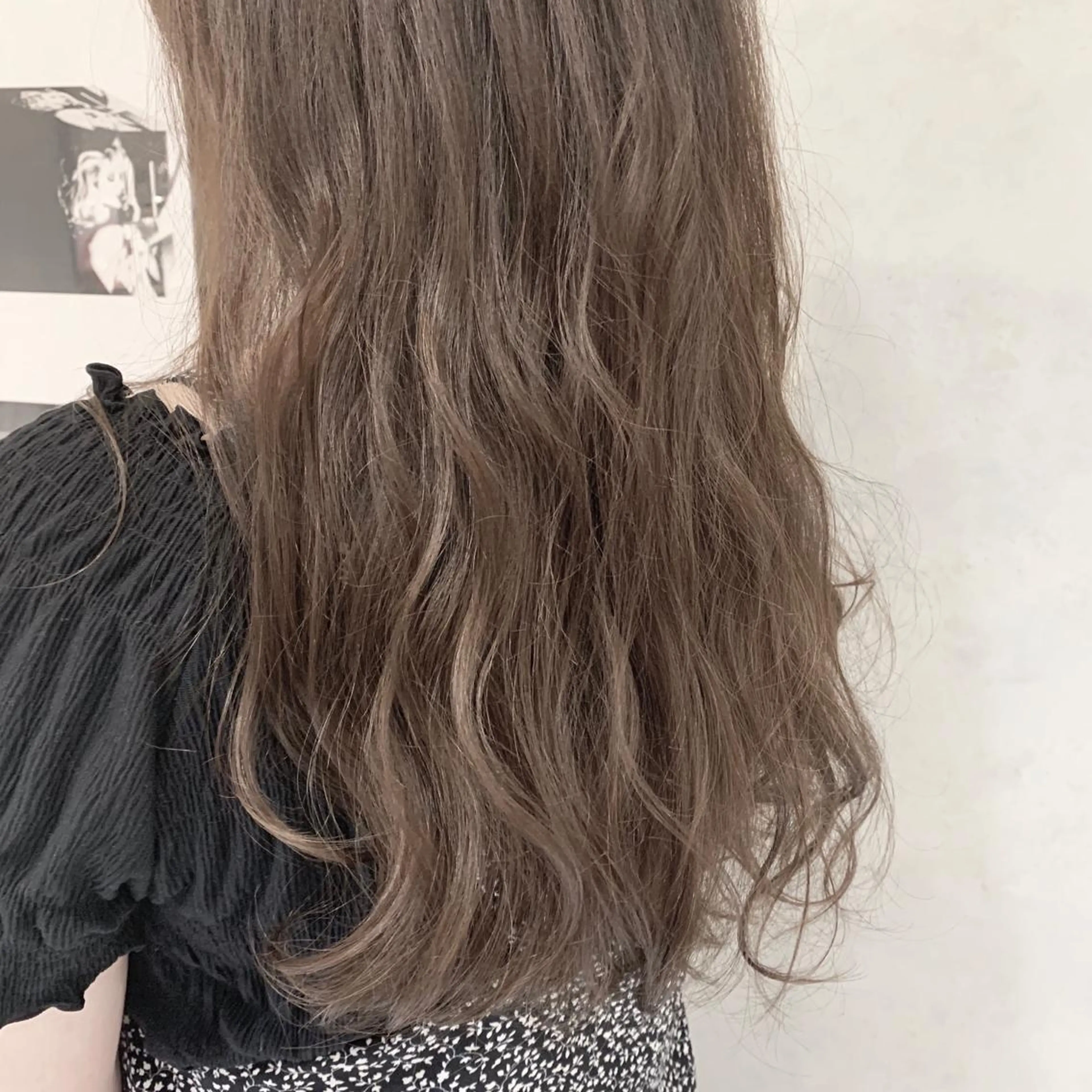 ロング カラー ヘアカラー トリートメント ︎︎🧸 ユリ ︎︎🧸のヘアスタイル