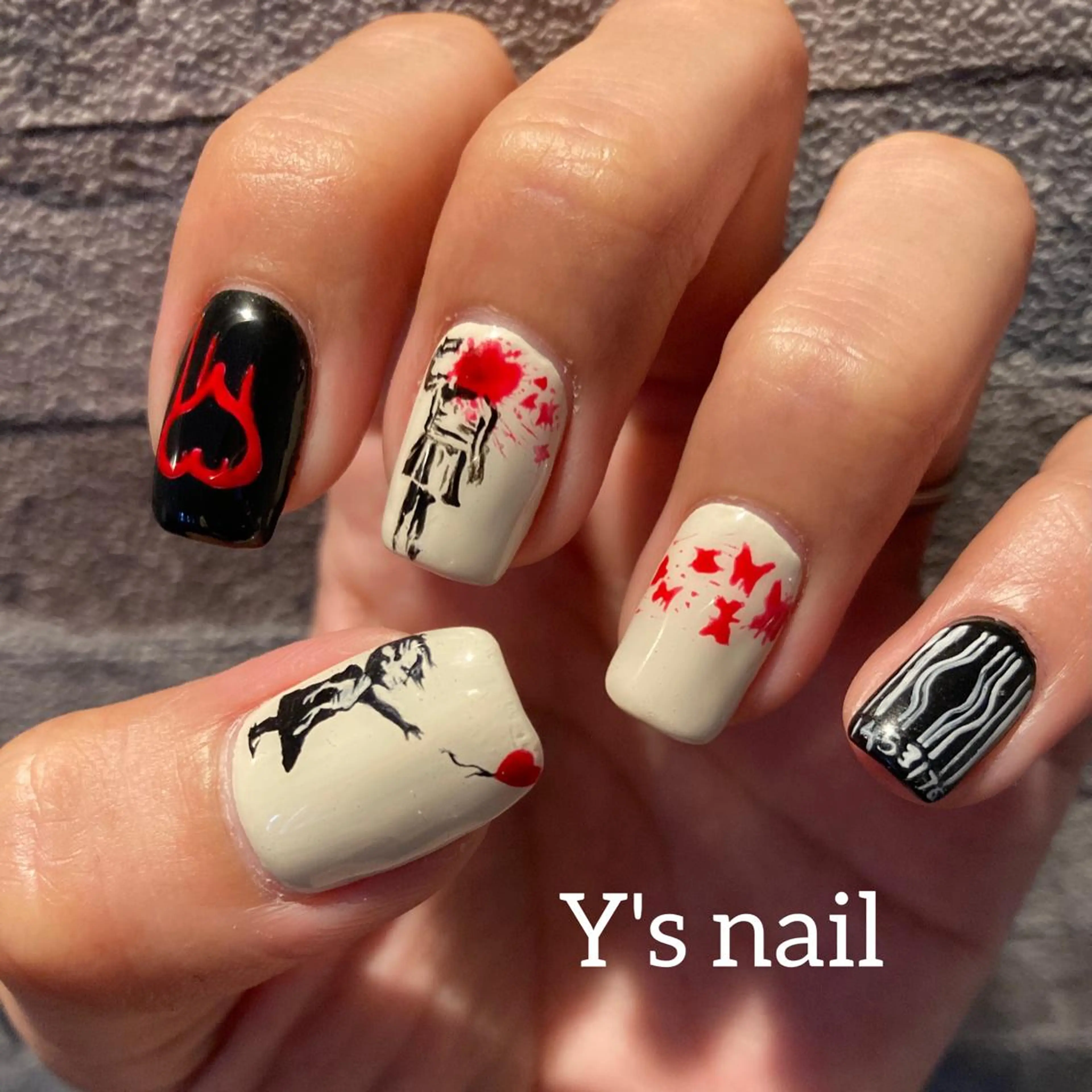 ネイル アートネイル 手書きが得意🖌️ Y’s  nailのネイルデザイン