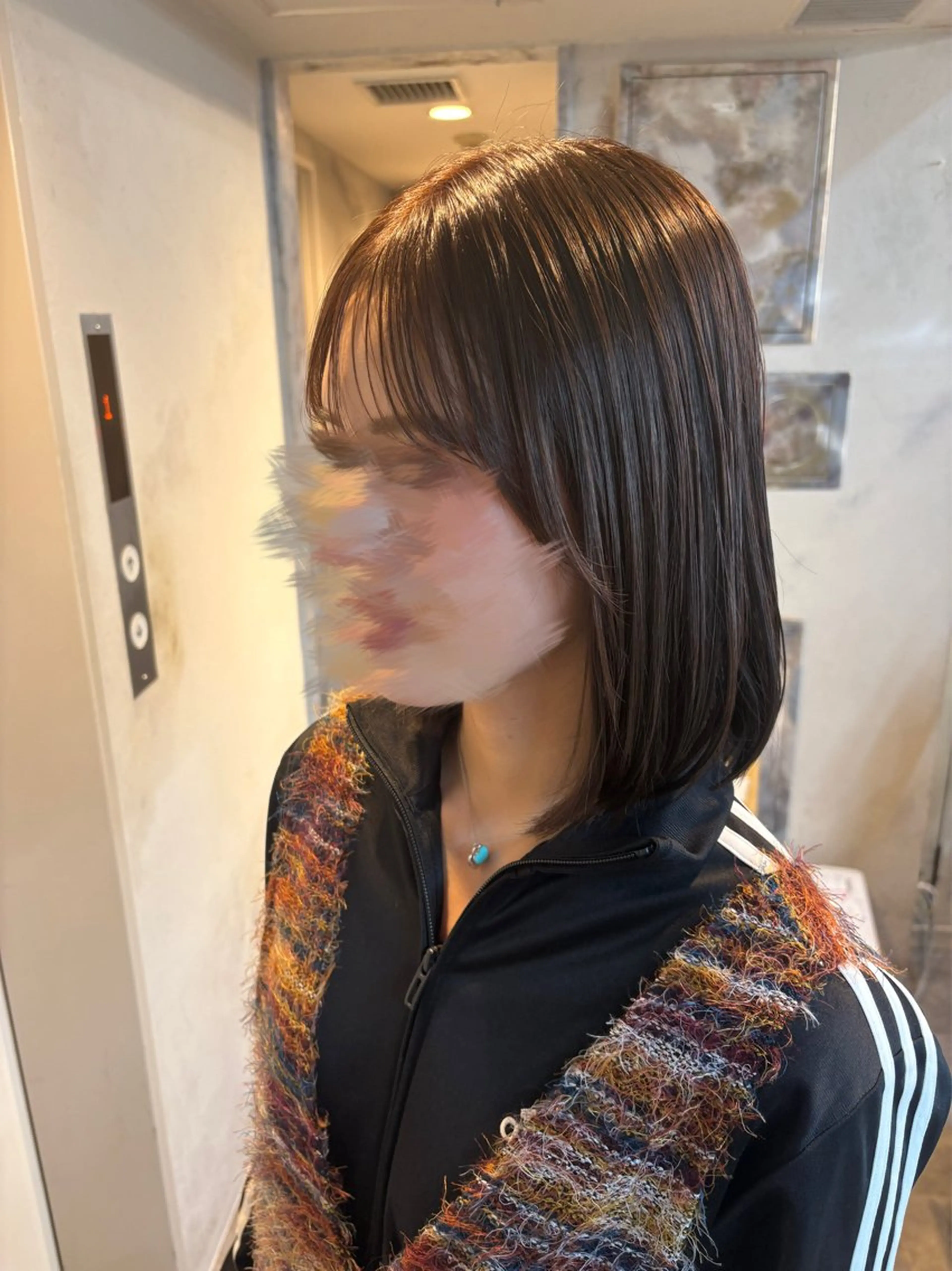 ミディアム 顔周りカット レイヤーカット 縮毛矯正 カット ヘアカラー シモイケ ルアのヘアスタイル
