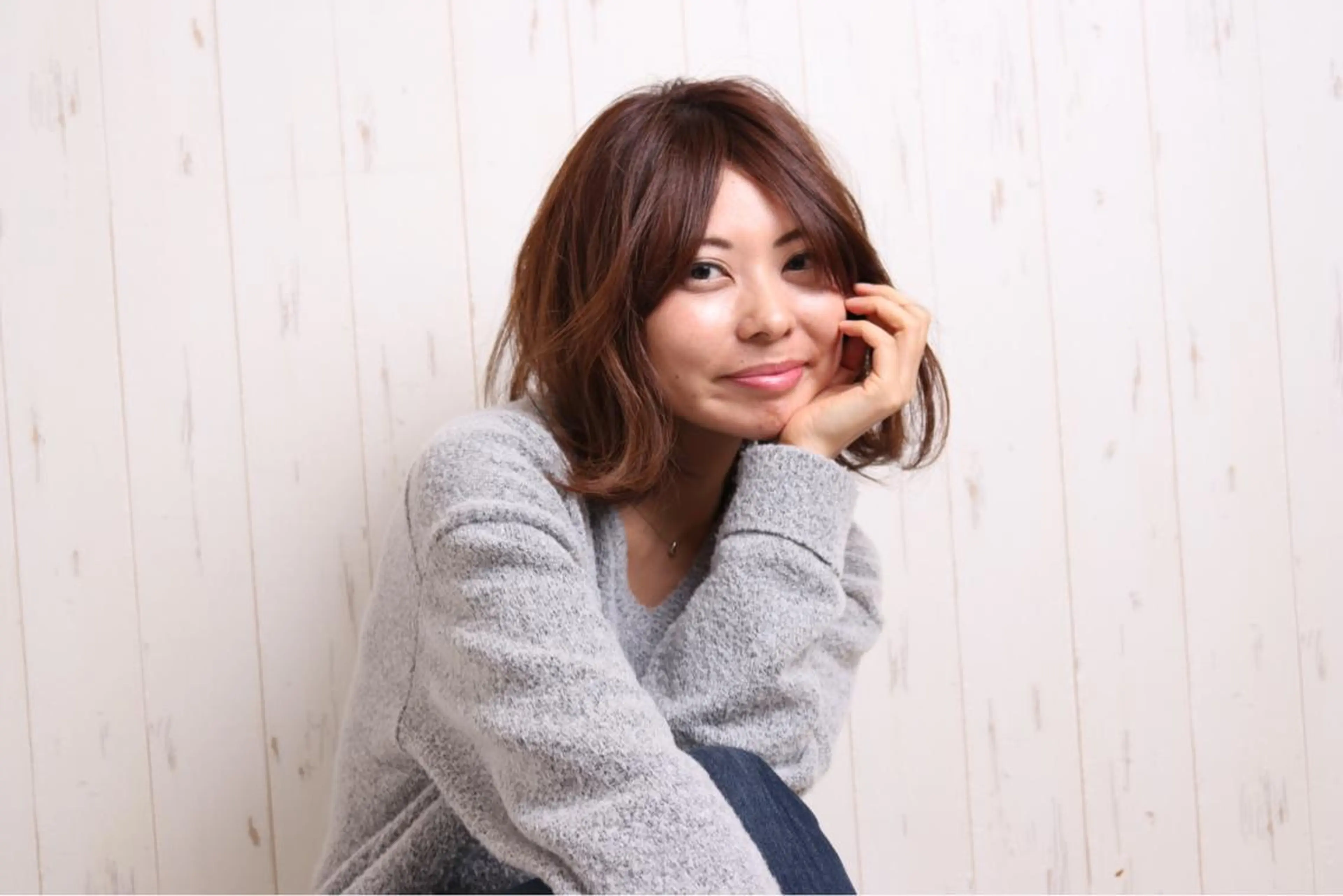 ミディアム カラー レイヤーカット KAIzen. tomoのヘアスタイル