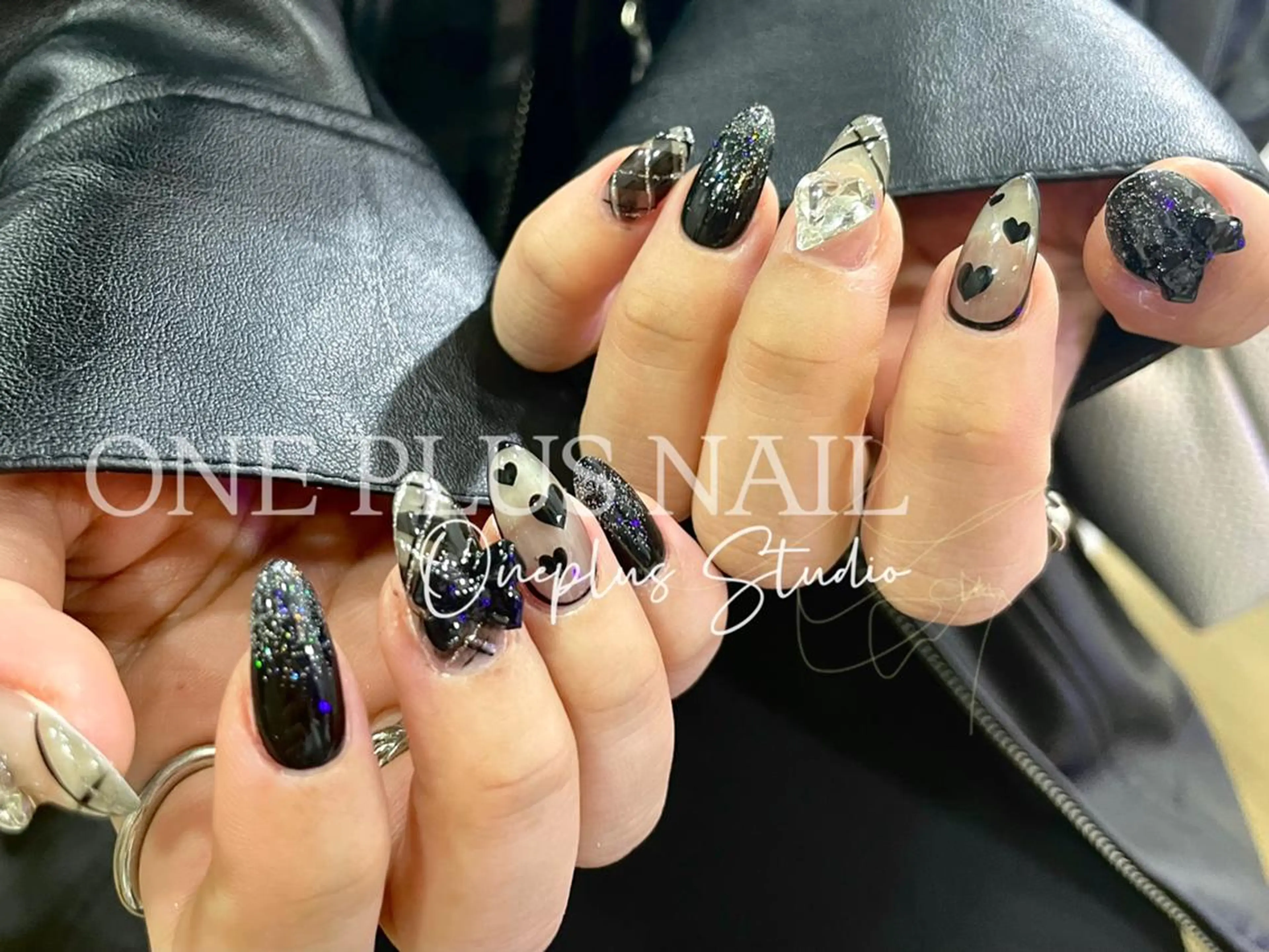 ネイル アートネイル オーロラネイル ガーリー キラキラネイル 韓国ネイル One plus StudioNailのネイルデザイン