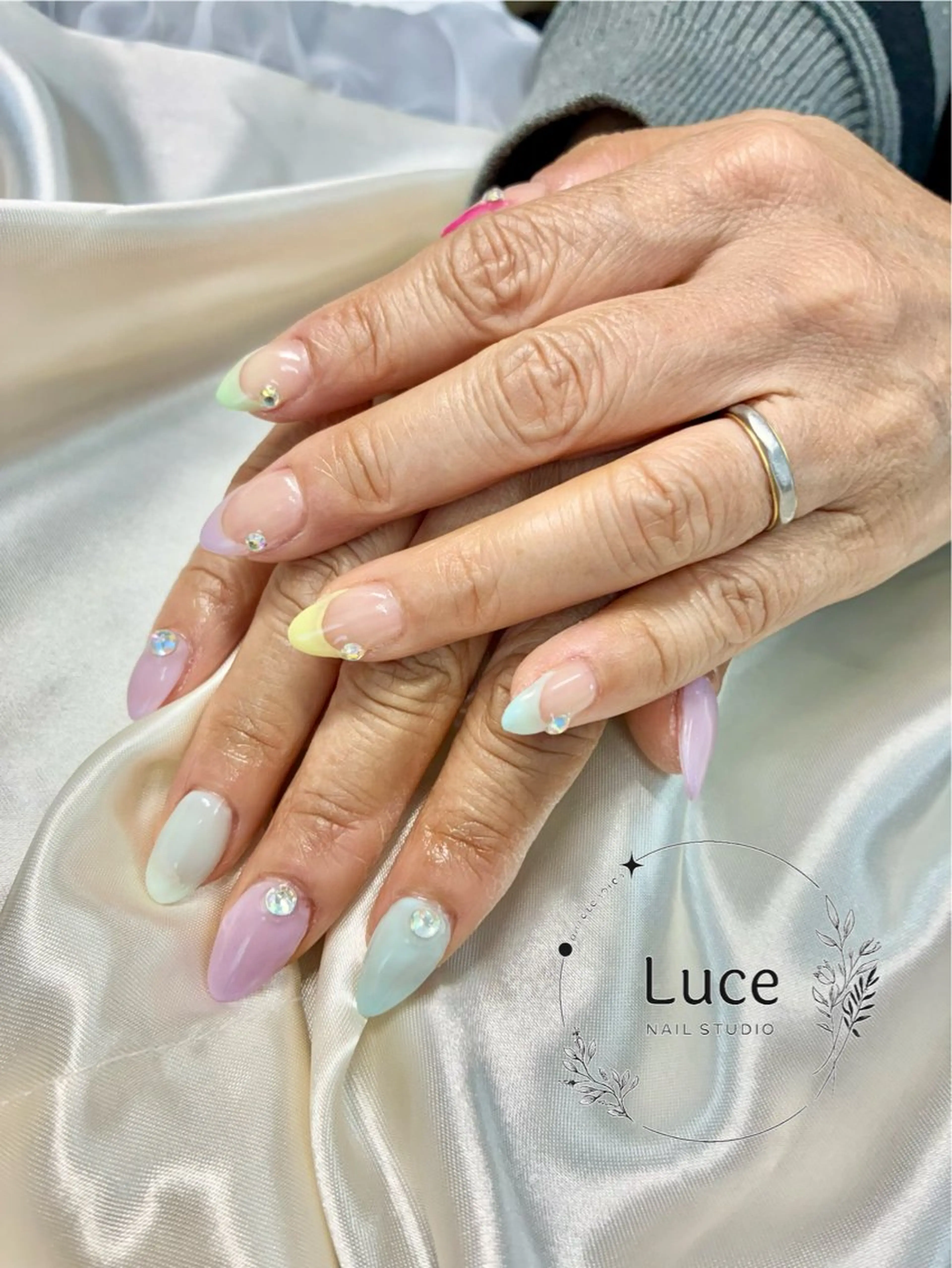 ネイル 持ち込み NAIL Luceのネイルデザイン