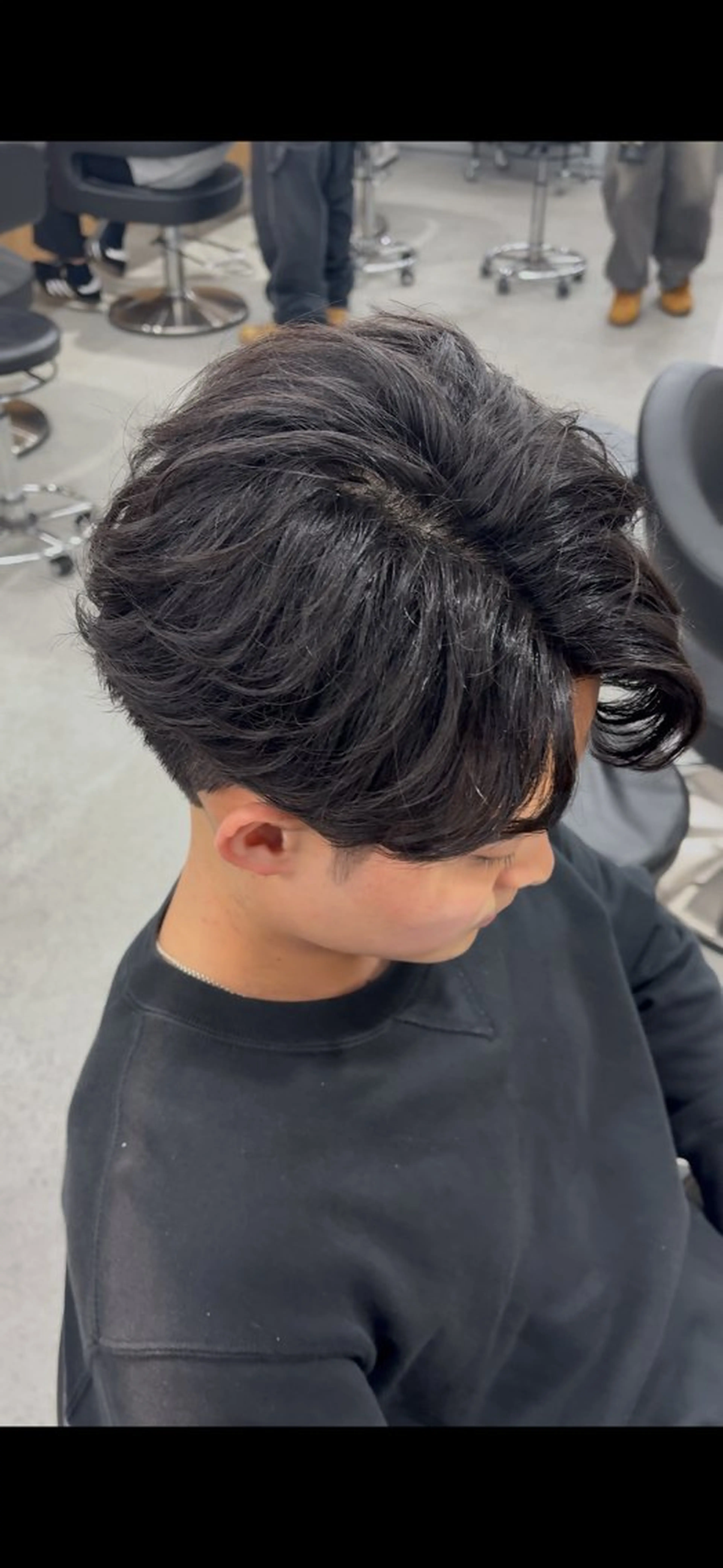 パーマ メンズ センターパート フェザーパーマ メンズハイライト メンズメッシュ マッシュ センターパート/フェ ザー🔥SHUYAのヘアスタイル