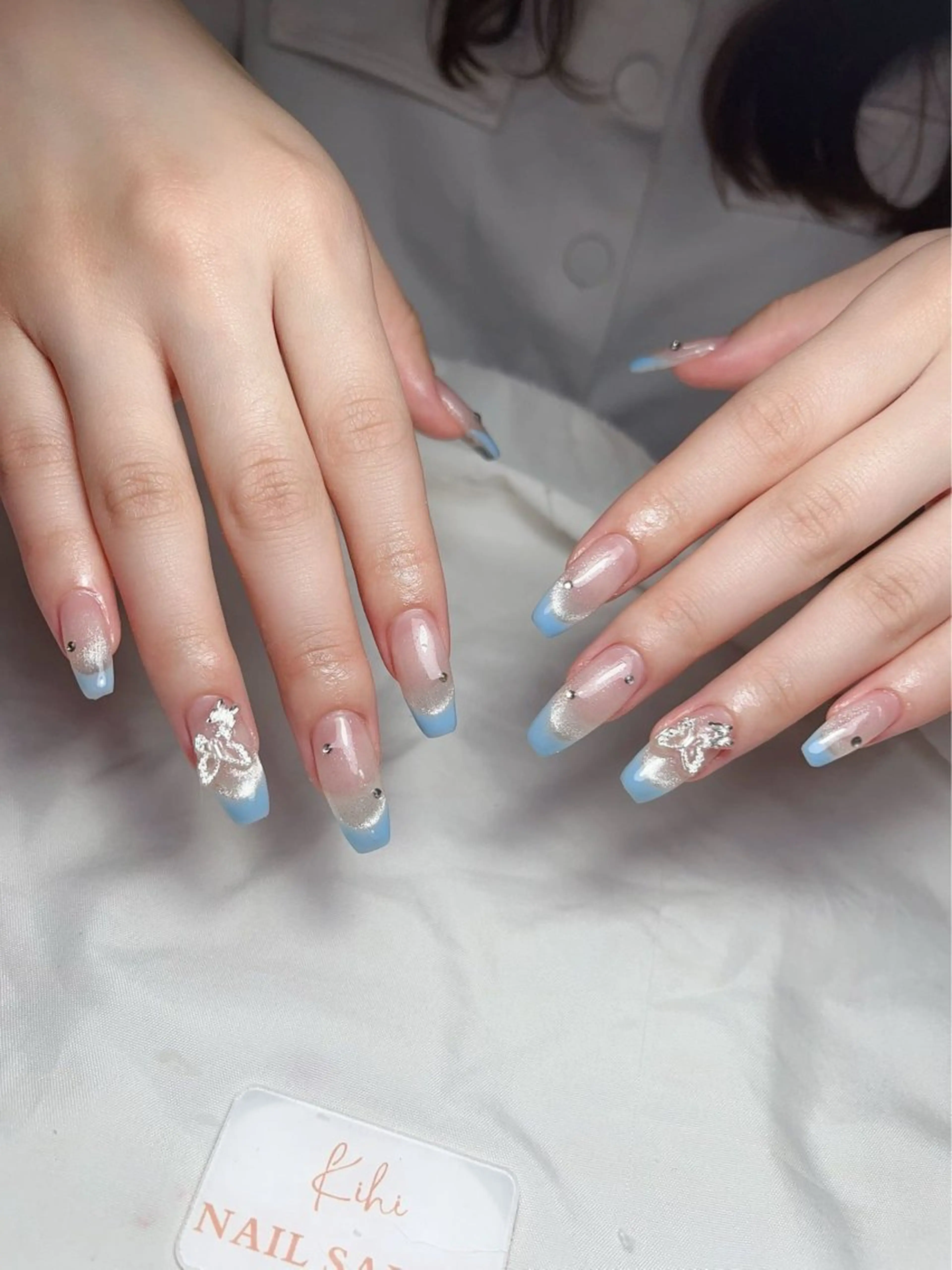 ネイル アートネイル フレンチネイル ジェルネイル グラデーション 韓国ネイル ハンドネイル 💕鈴木ユリ パラジェル/オフ無料のネイルデザイン