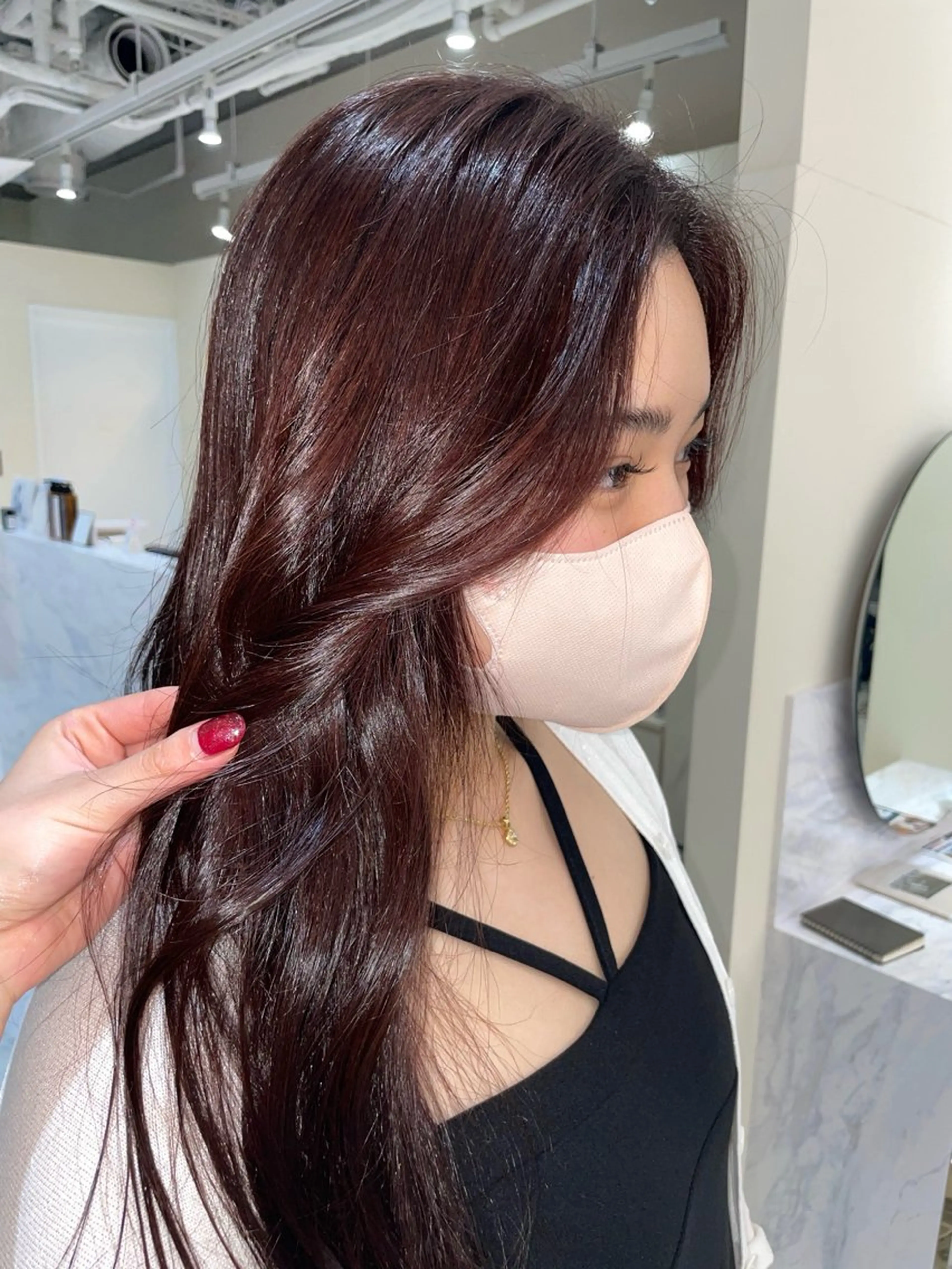 ロング カラー アッシュ ベージュカラー ブリーチ 透明感カラー ダブルカラー レイヤー /髪質改善/ariのヘアスタイル