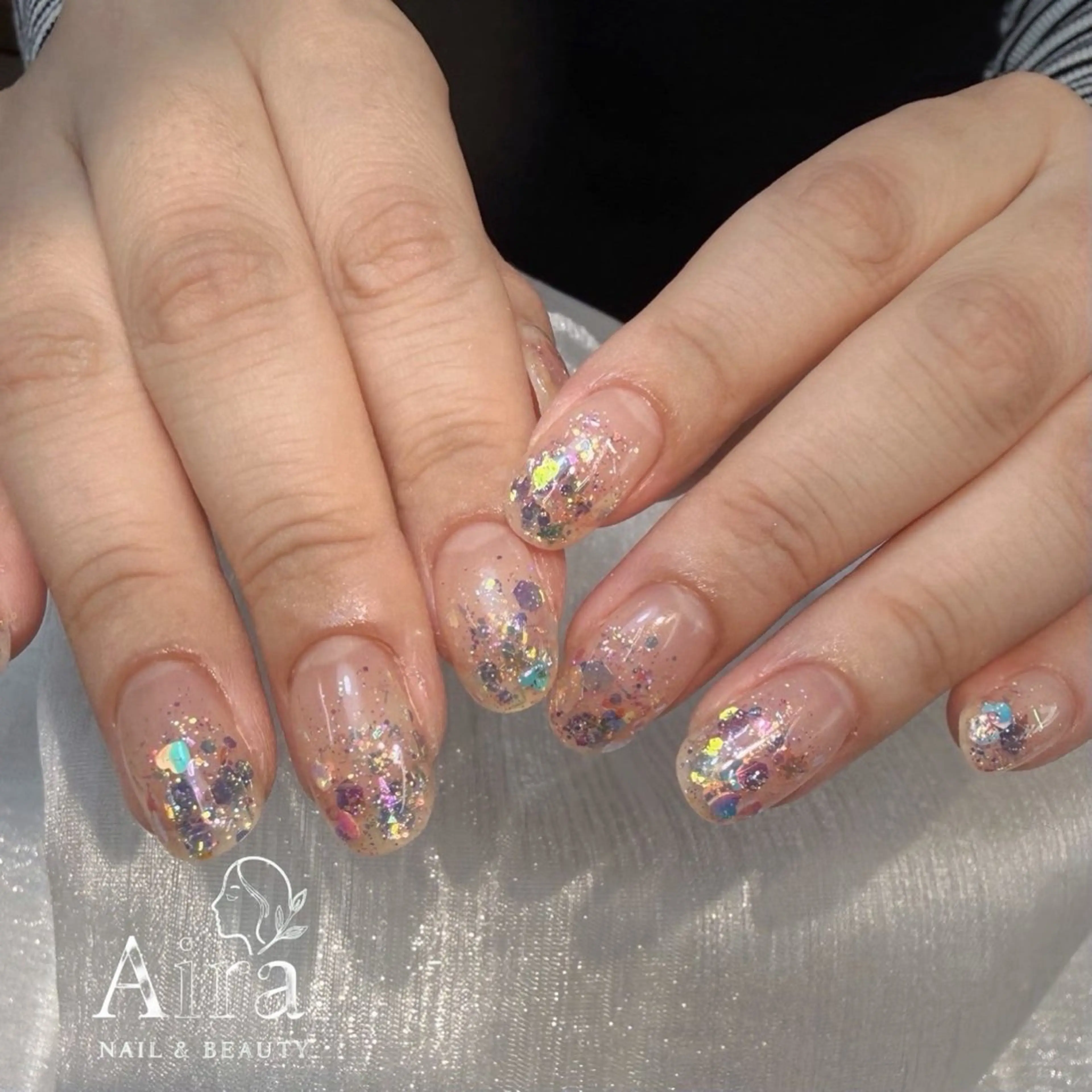 【オフなし】ラメグラデーションネイル🌈✨の写真