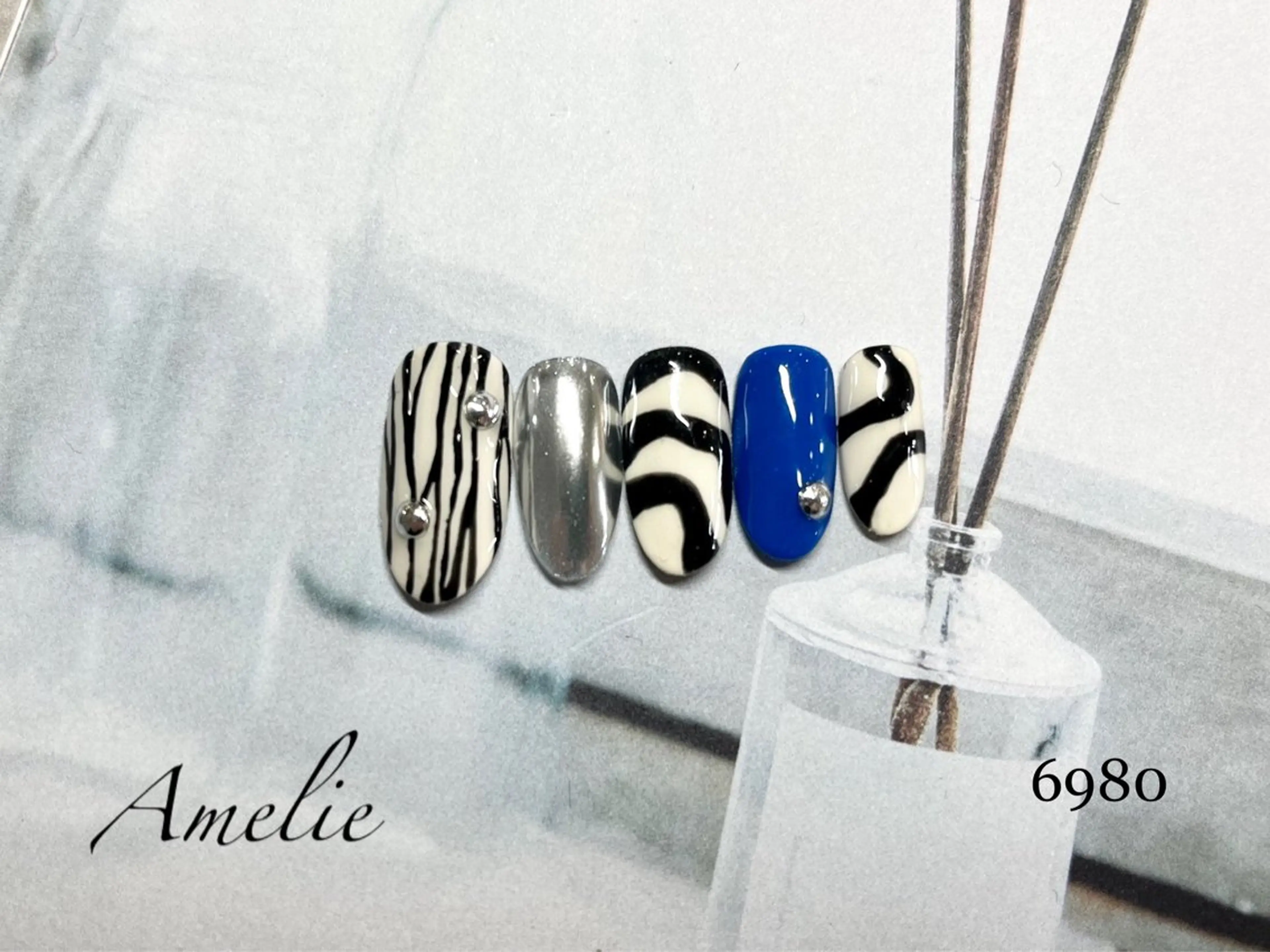 ネイル 浅野 綾のネイルデザイン