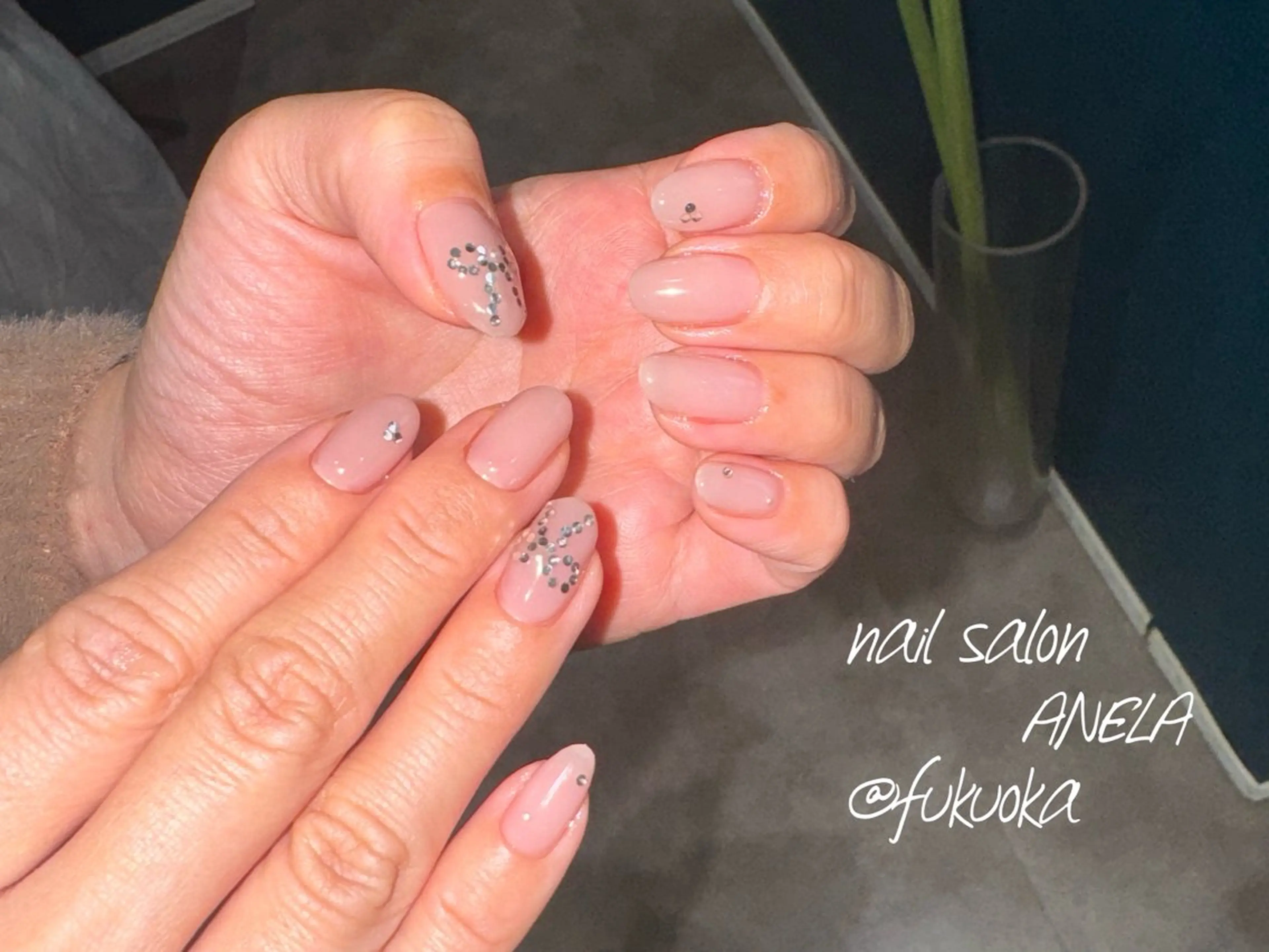 ネイル リボン ハンドネイル nail salon ANELA mayaのネイルデザイン
