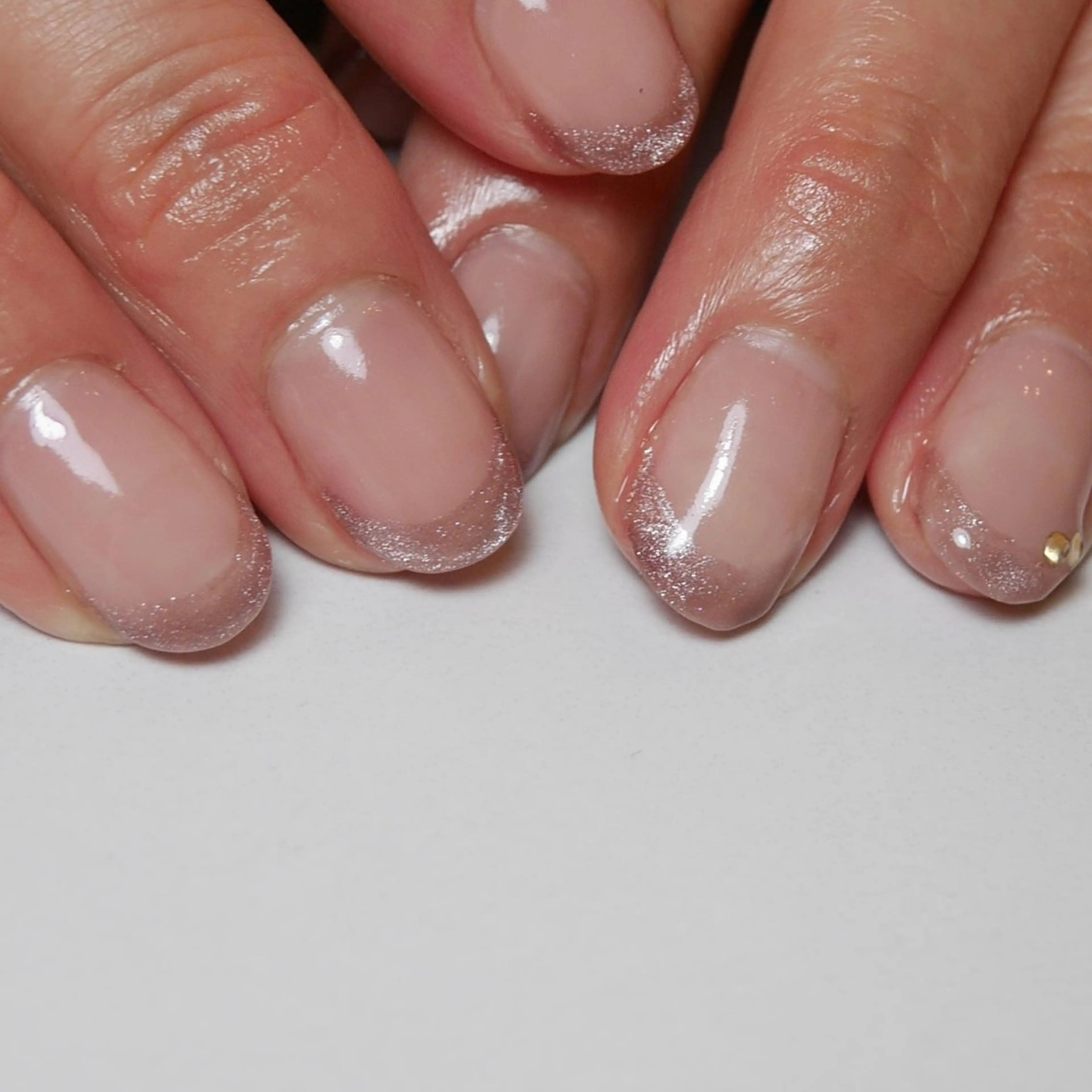 ネイル フレンチネイル マグネットネイル マグネットフレンチ leanail yumiのネイルデザイン