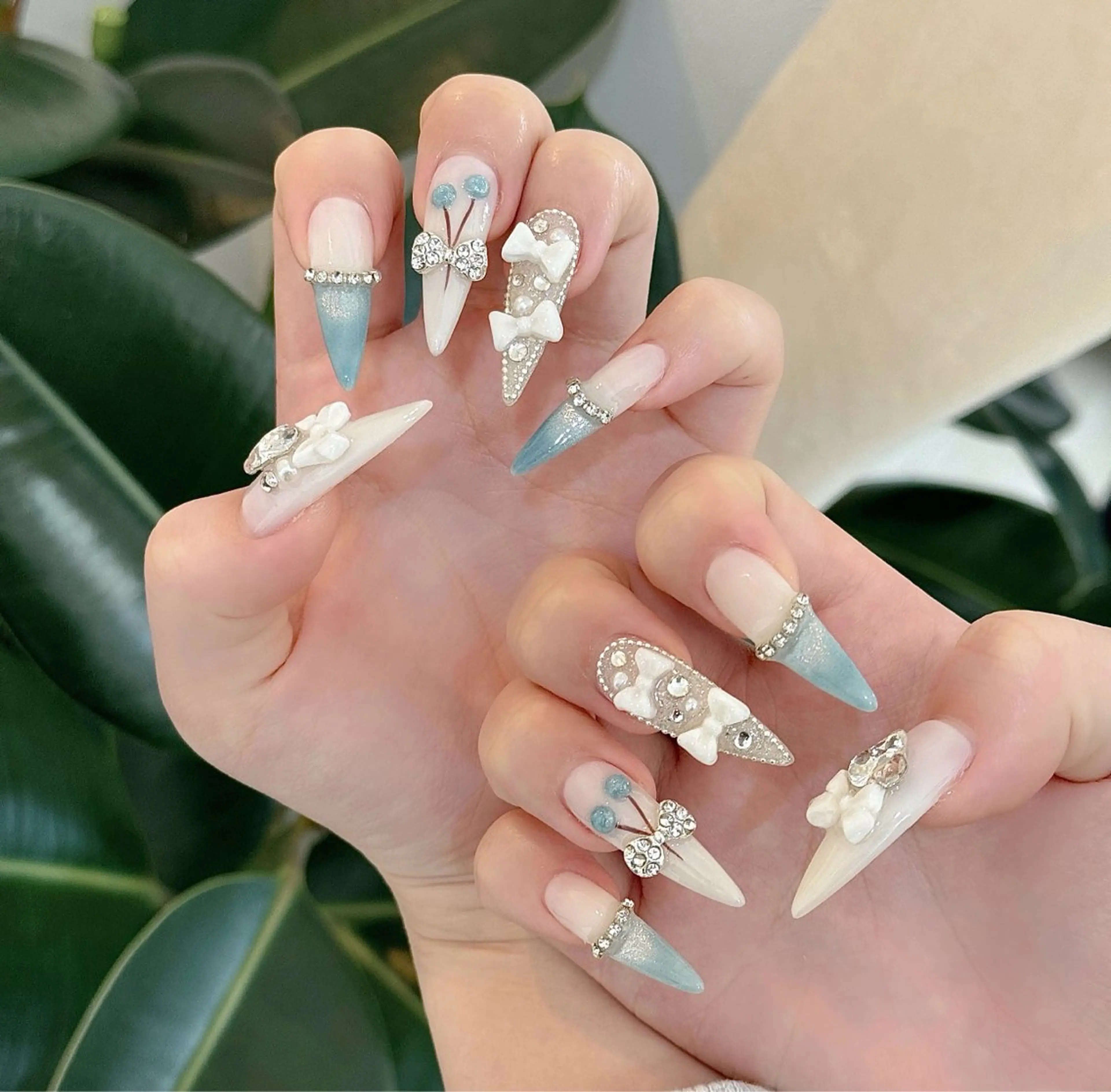 ネイル 長さ出し フレンチネイル 韓国ネイル レース マグネットネイル ハンドネイル 波 なみのネイルデザイン