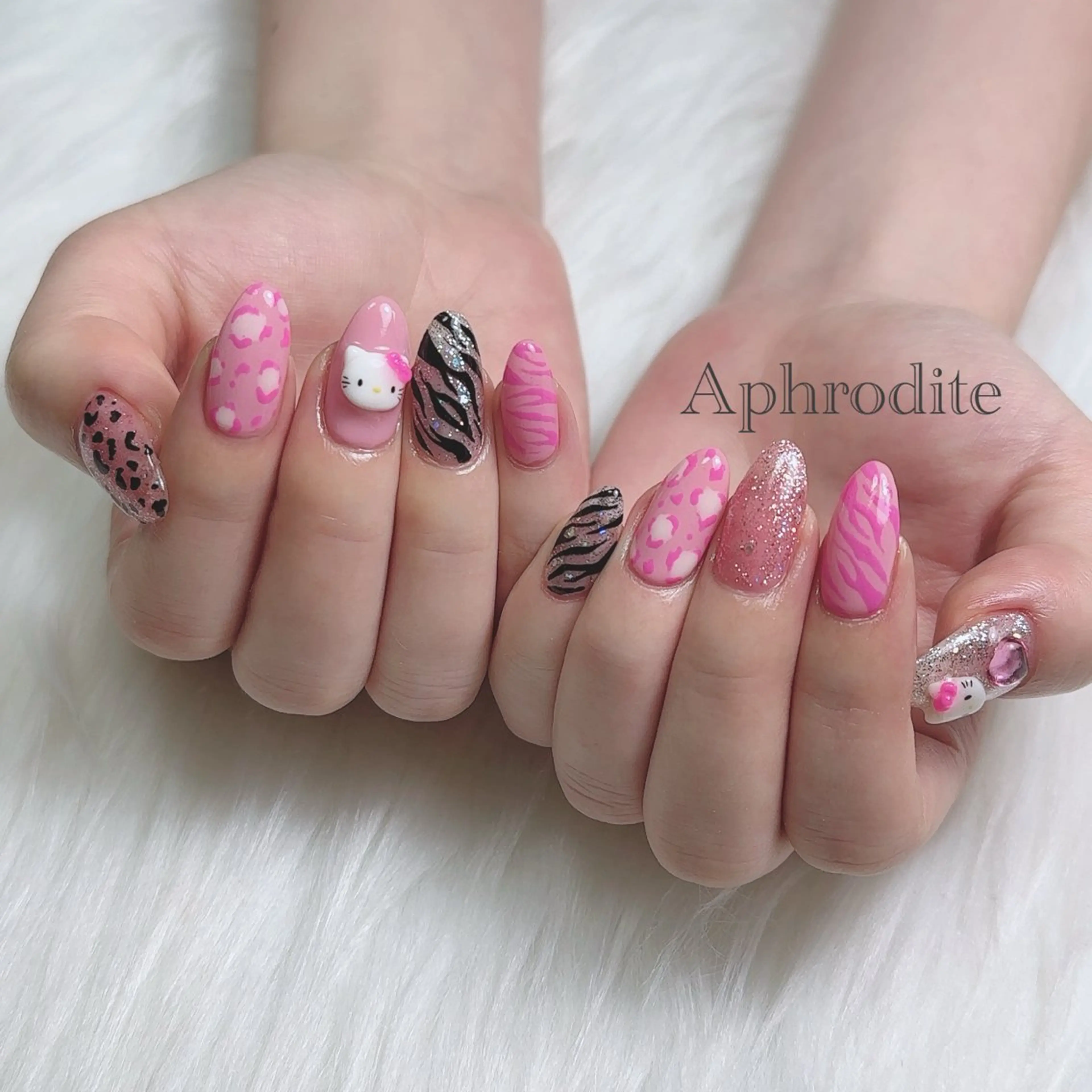 ネイル Aphrodite パラジェル認定サロンのネイルデザイン