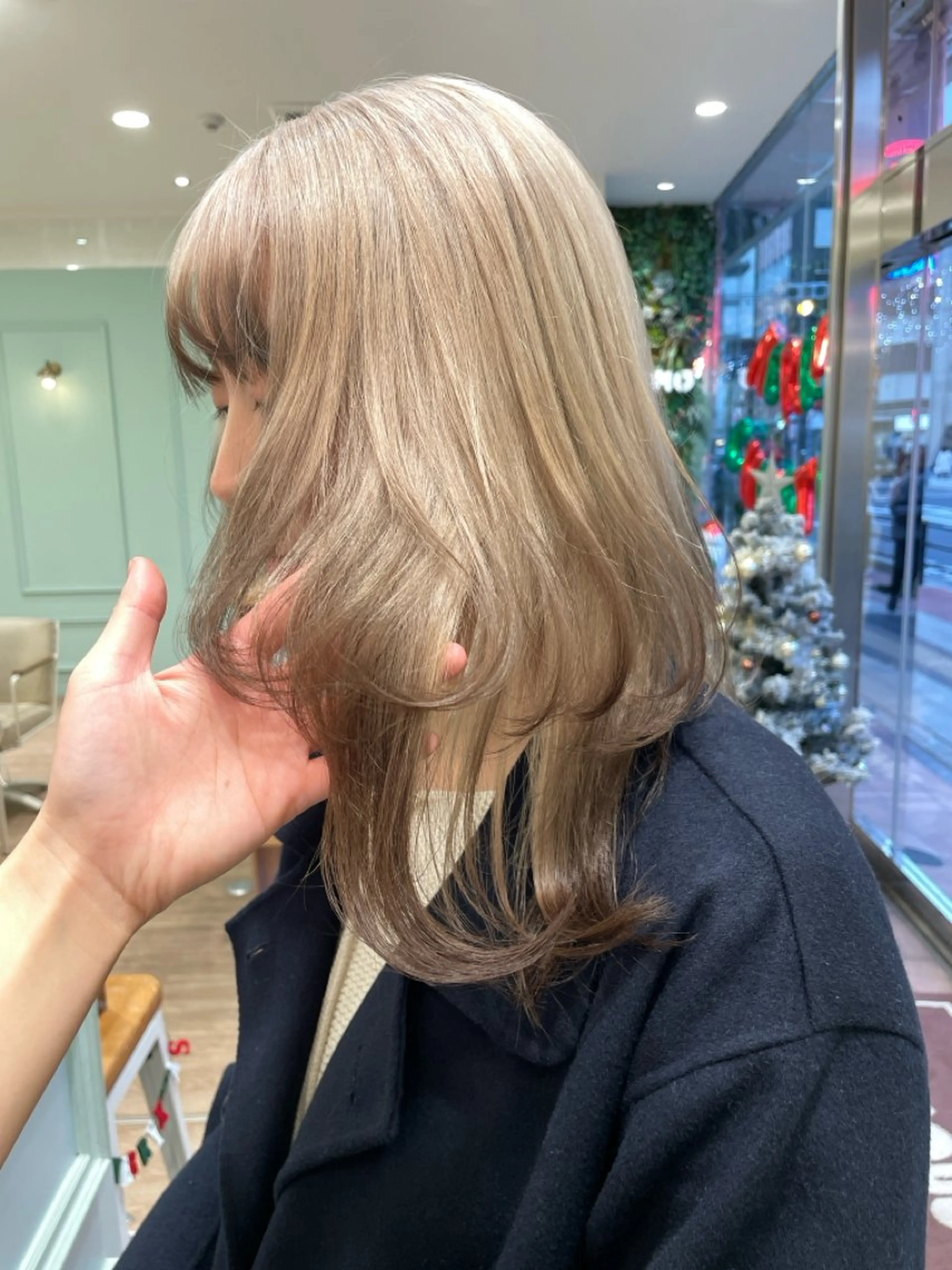 セミロング カット ヘアカラー レイヤー／大宮／韓国 🤍AYA🤍のヘアスタイル