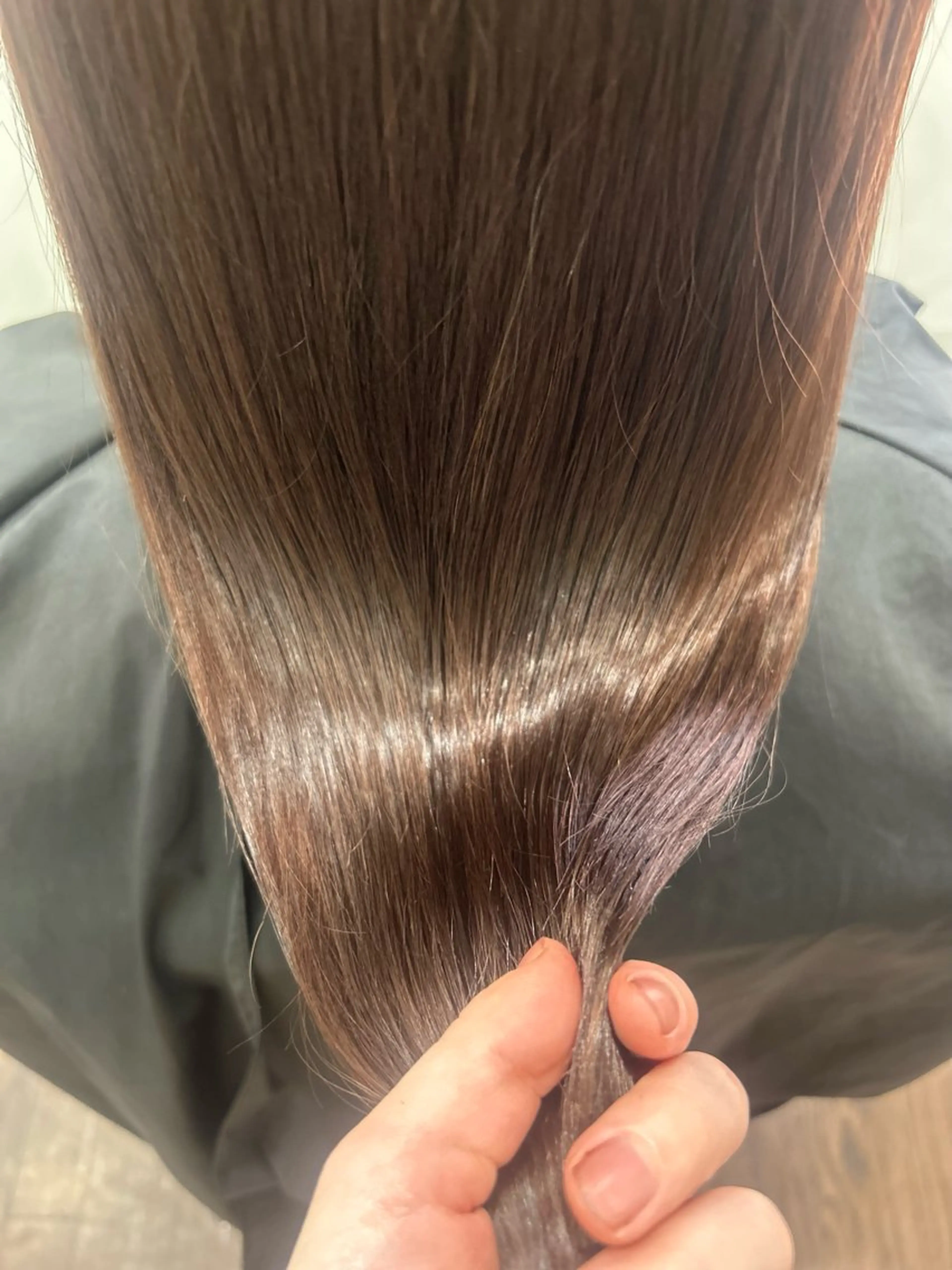 ロング カラー ヘアアレンジ 🤍 minaのヘアスタイル