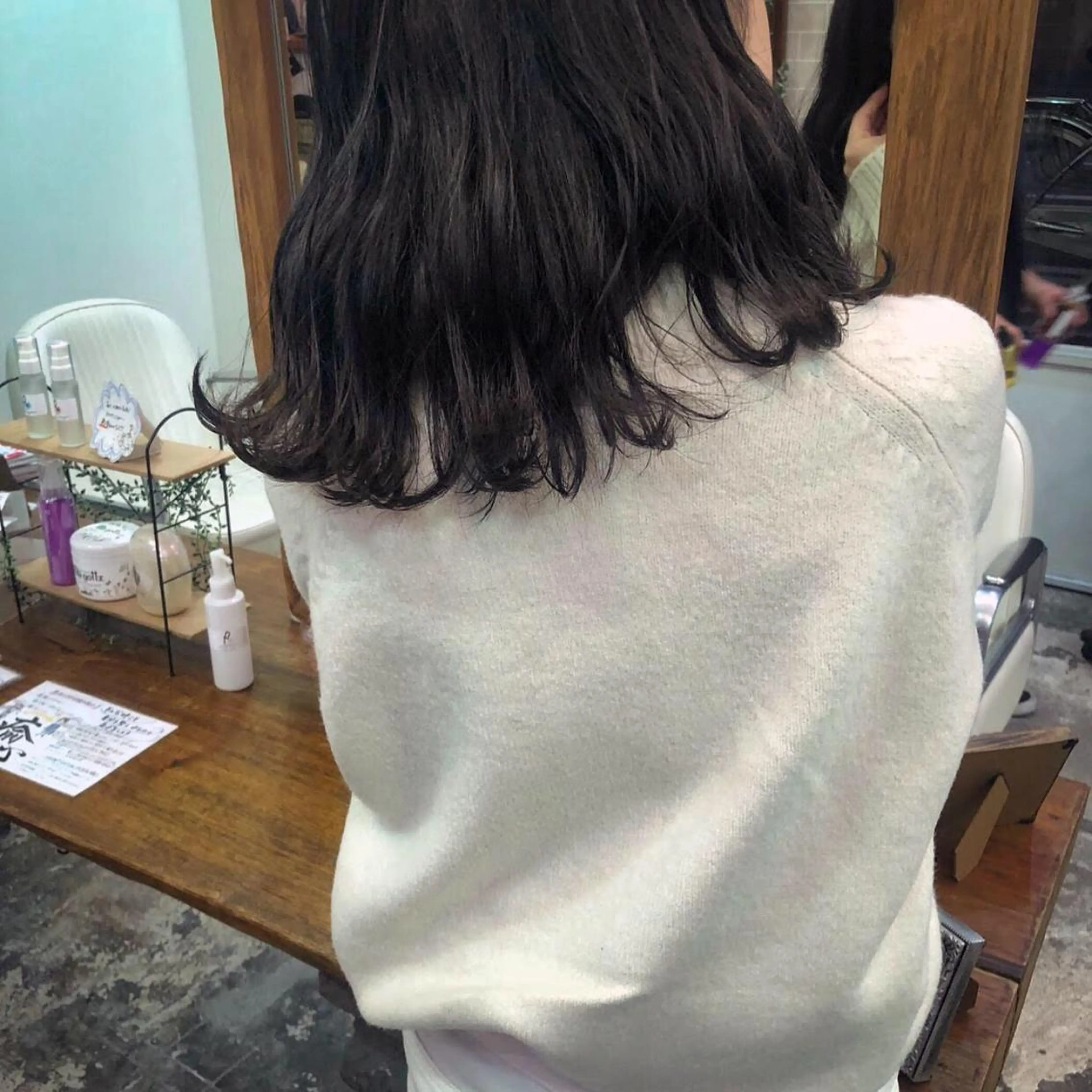 ミディアム カラー グレージュ ヘアカラー トリートメント 酸性縮毛矯正🧴韓国 レイヤー/髪質改善のヘアスタイル