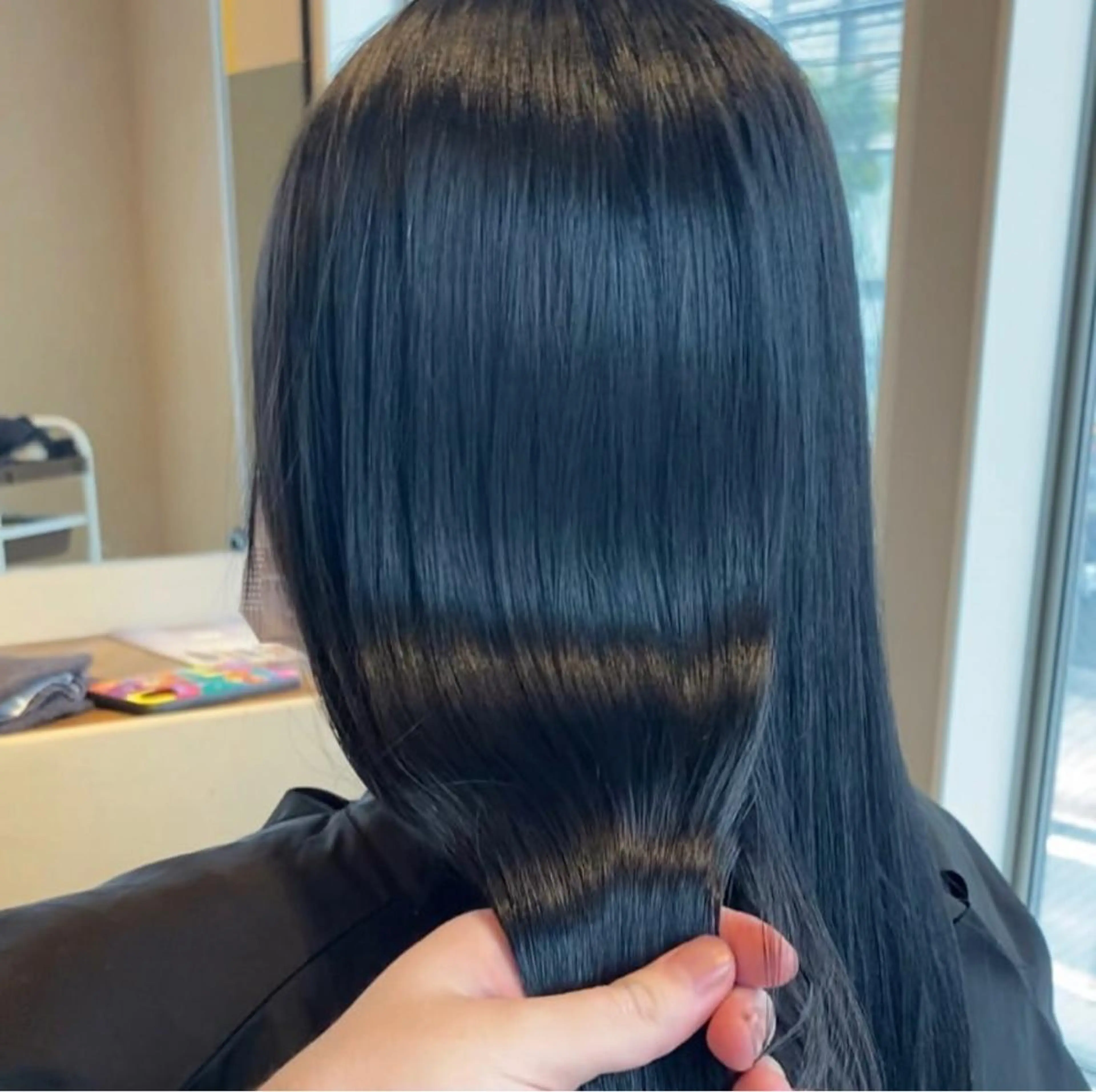 ロング カラー ハイトーンイヤ リングカラー清水隆央のヘアスタイル