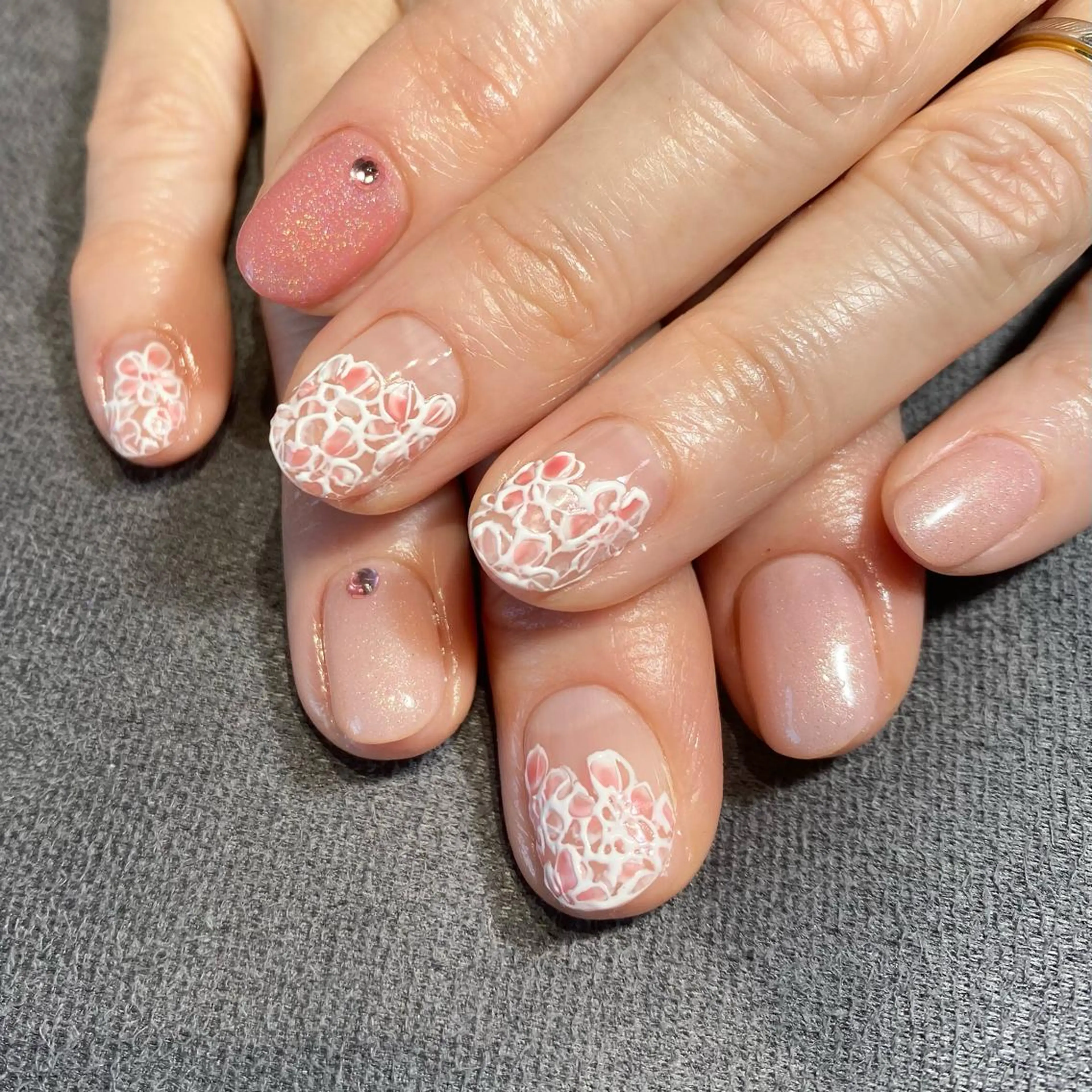 ネイル Flore (フロール)の眉毛・アイブロウイメージ