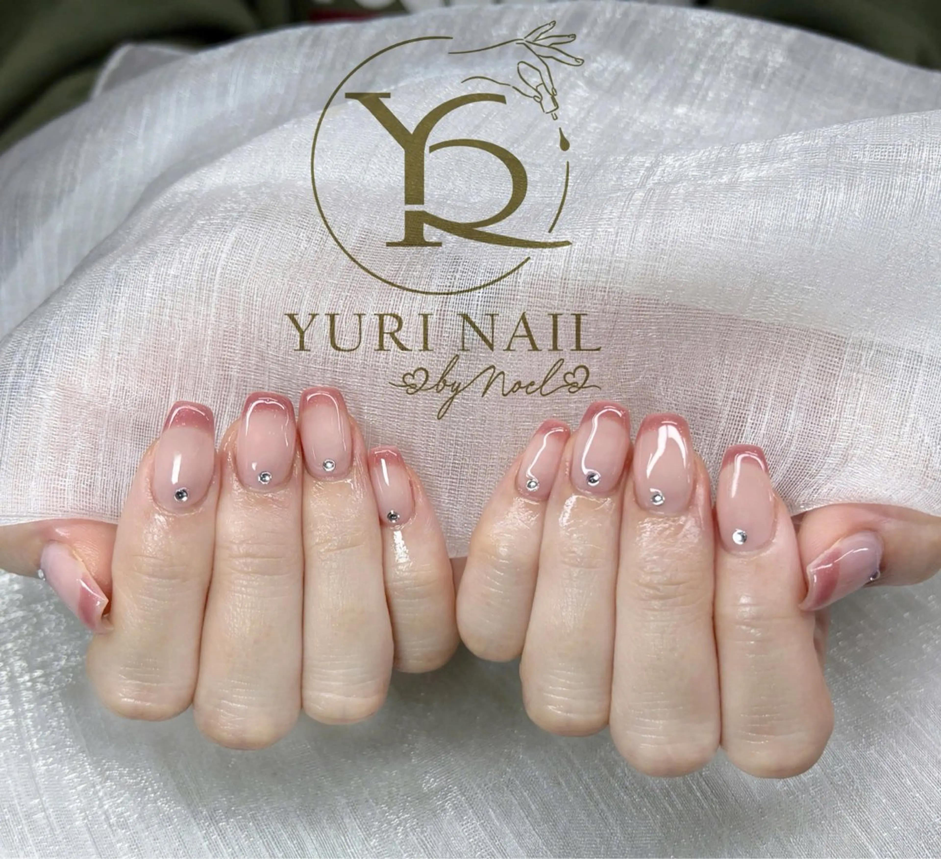 ネイル フレンチネイル ニュアンスネイル ワンカラーネイル ワンホンネイル ハンドネイル フットネイル ハンドケア YURI Nail NARITAのネイルデザイン