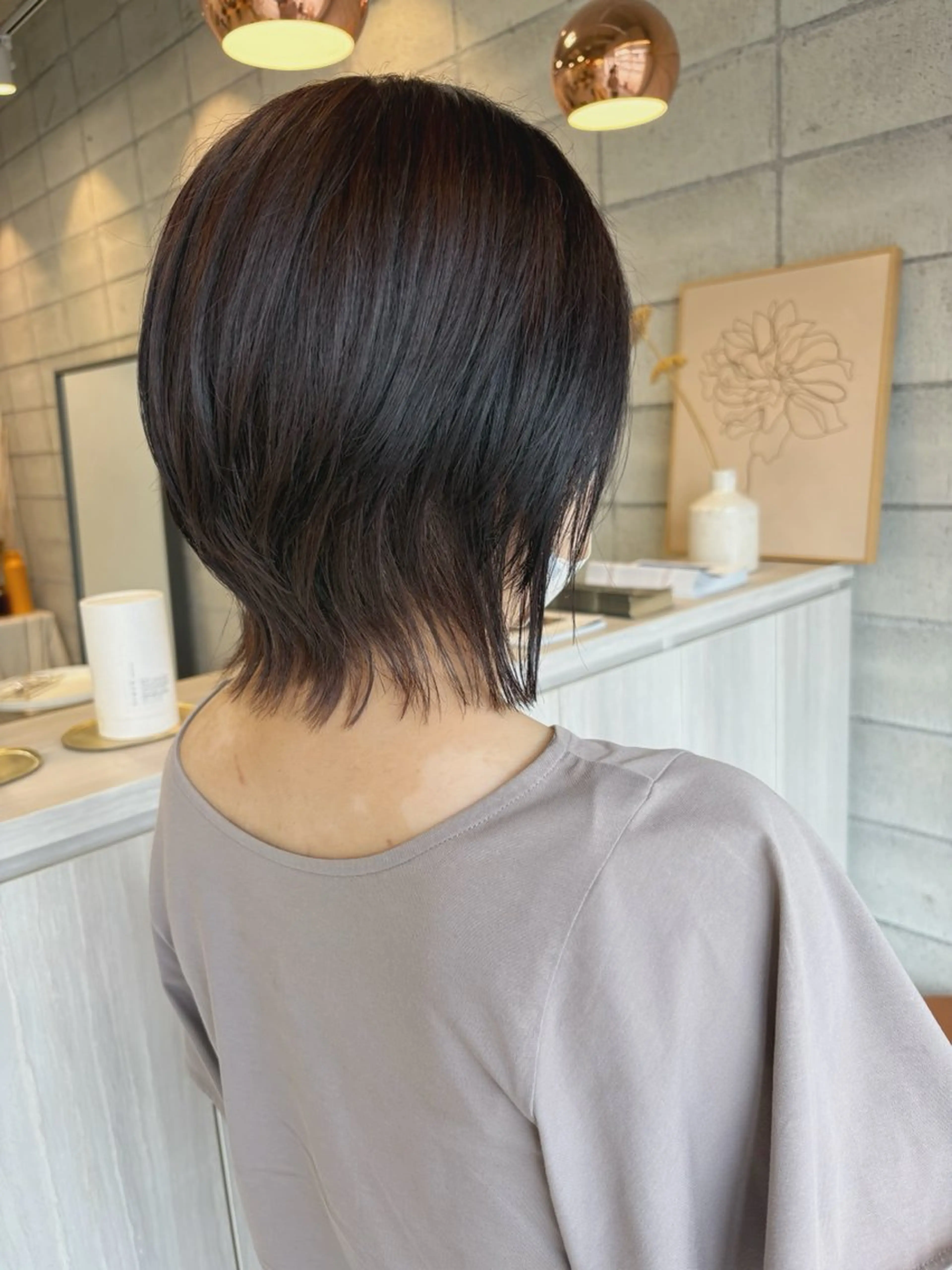 ミディアム カット 中村 潮音のヘアスタイル