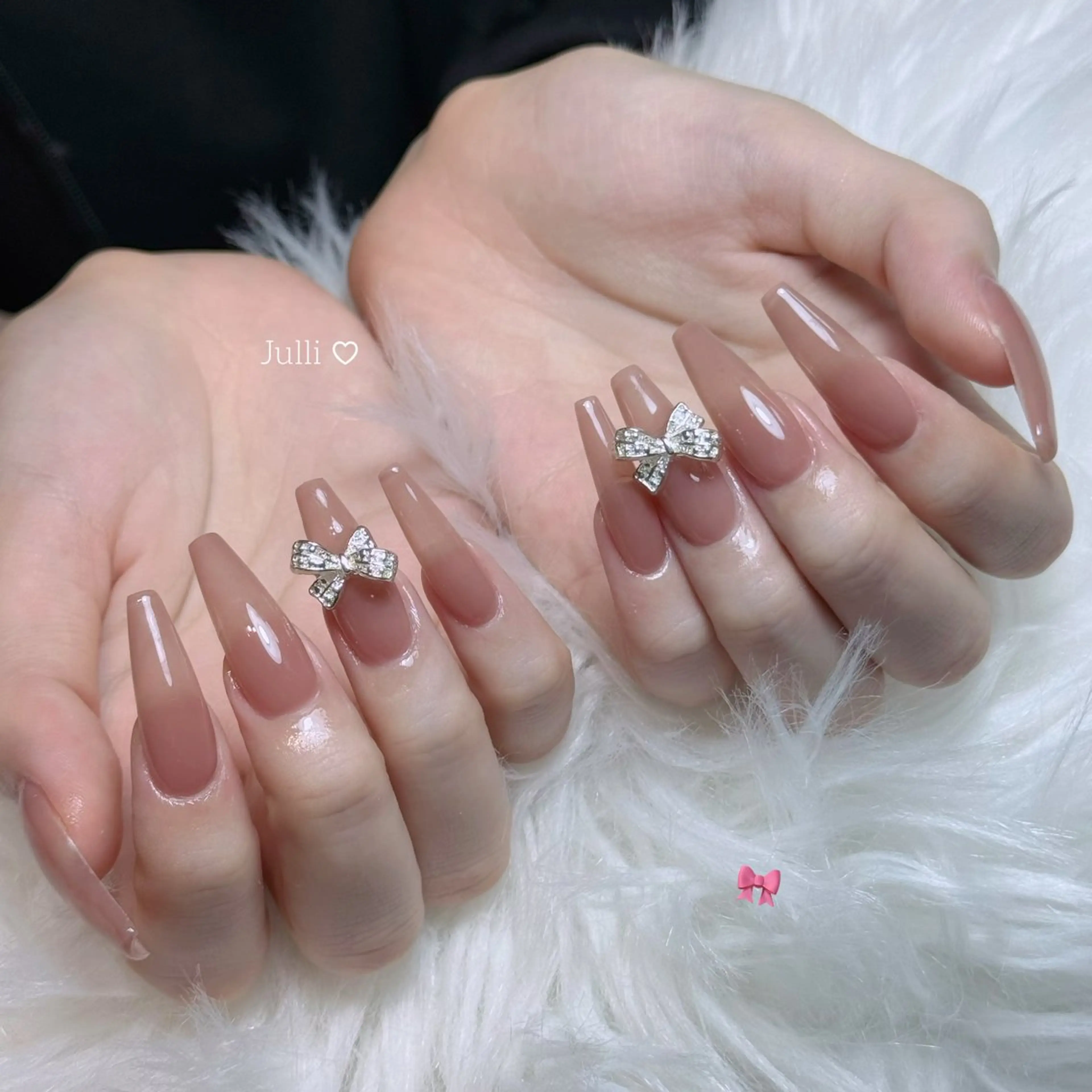 ネイル フレンチネイル ジェルネイル キラキラネイル 韓国ネイル マグネットネイル Julli NailStudioのネイルデザイン