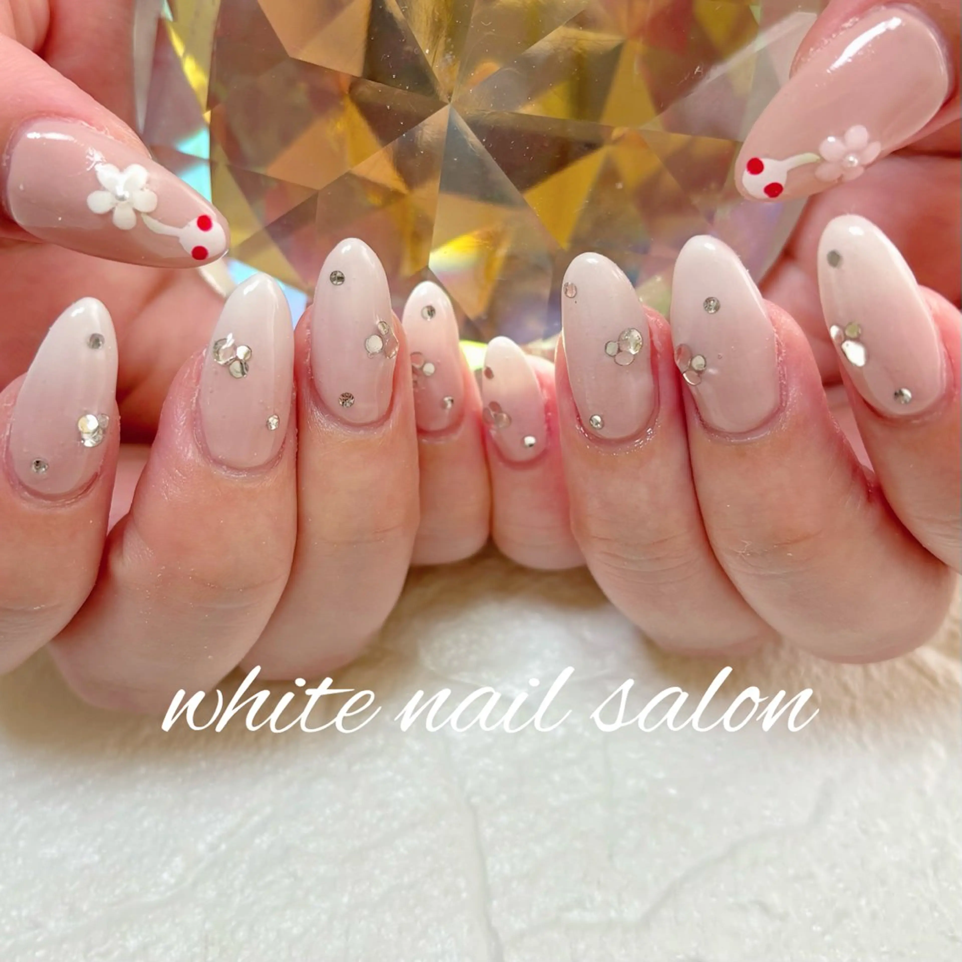 ネイル フットネイル 持ち込み ハンドネイル white nail salonのネイルデザイン