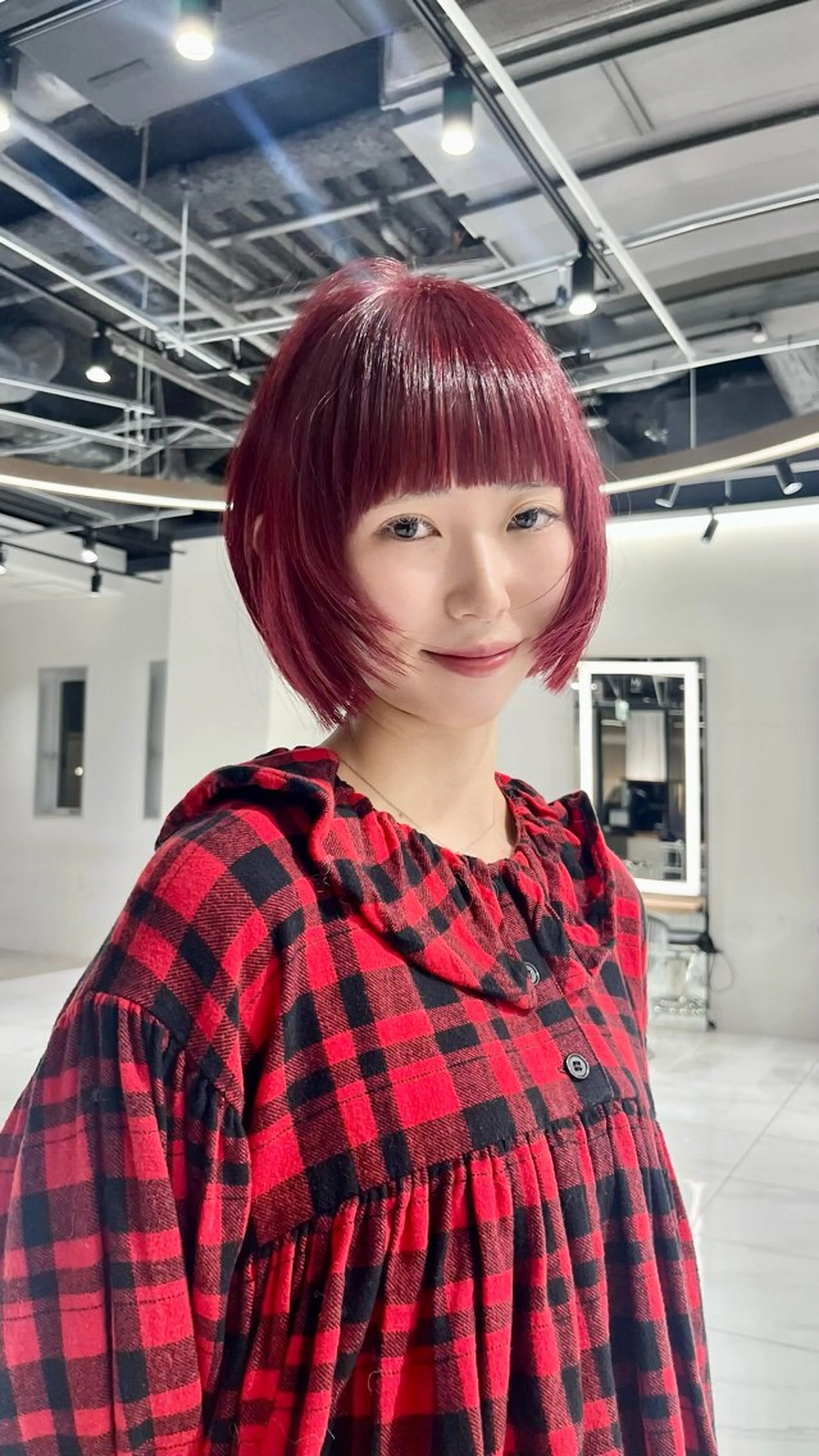 ショート 顔周りカット レイヤーカット 石塚 瑛里菜のヘアスタイル