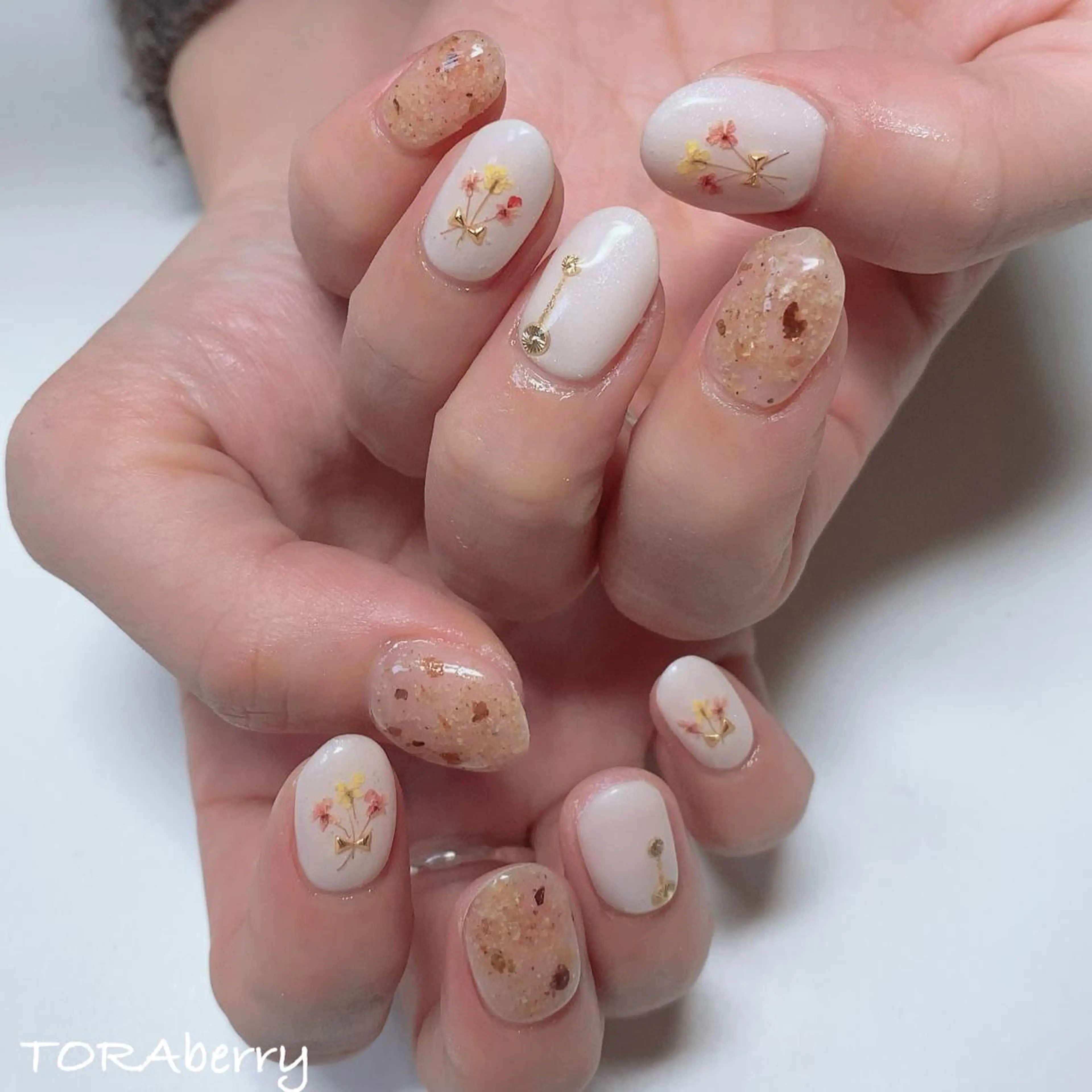 ネイル ハンドネイル ネイリスト なつみのネイルデザイン