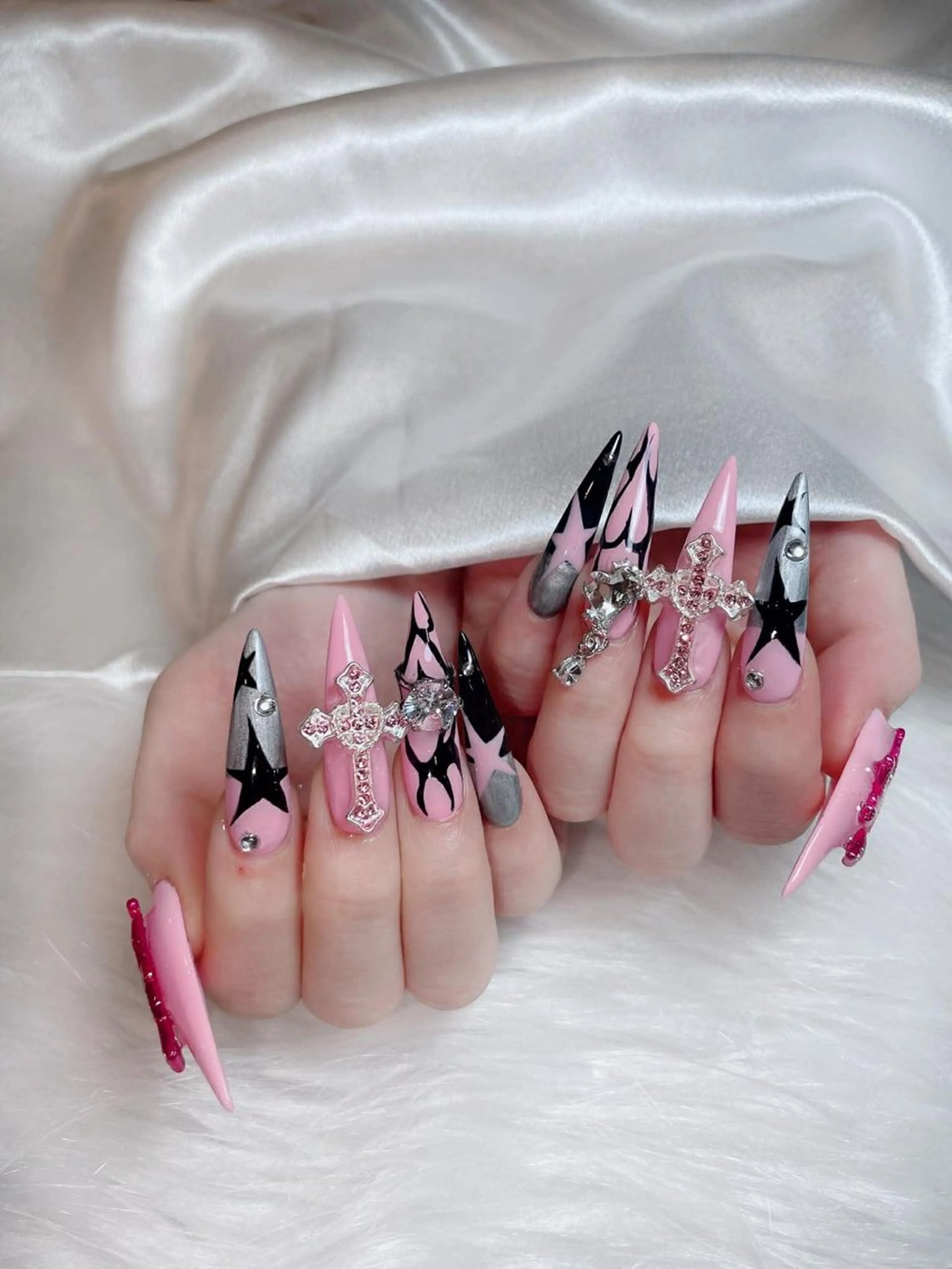 ネイル ハンドネイル Queen Nail Salon所属・Queen Nail Salonのネイルデザイン