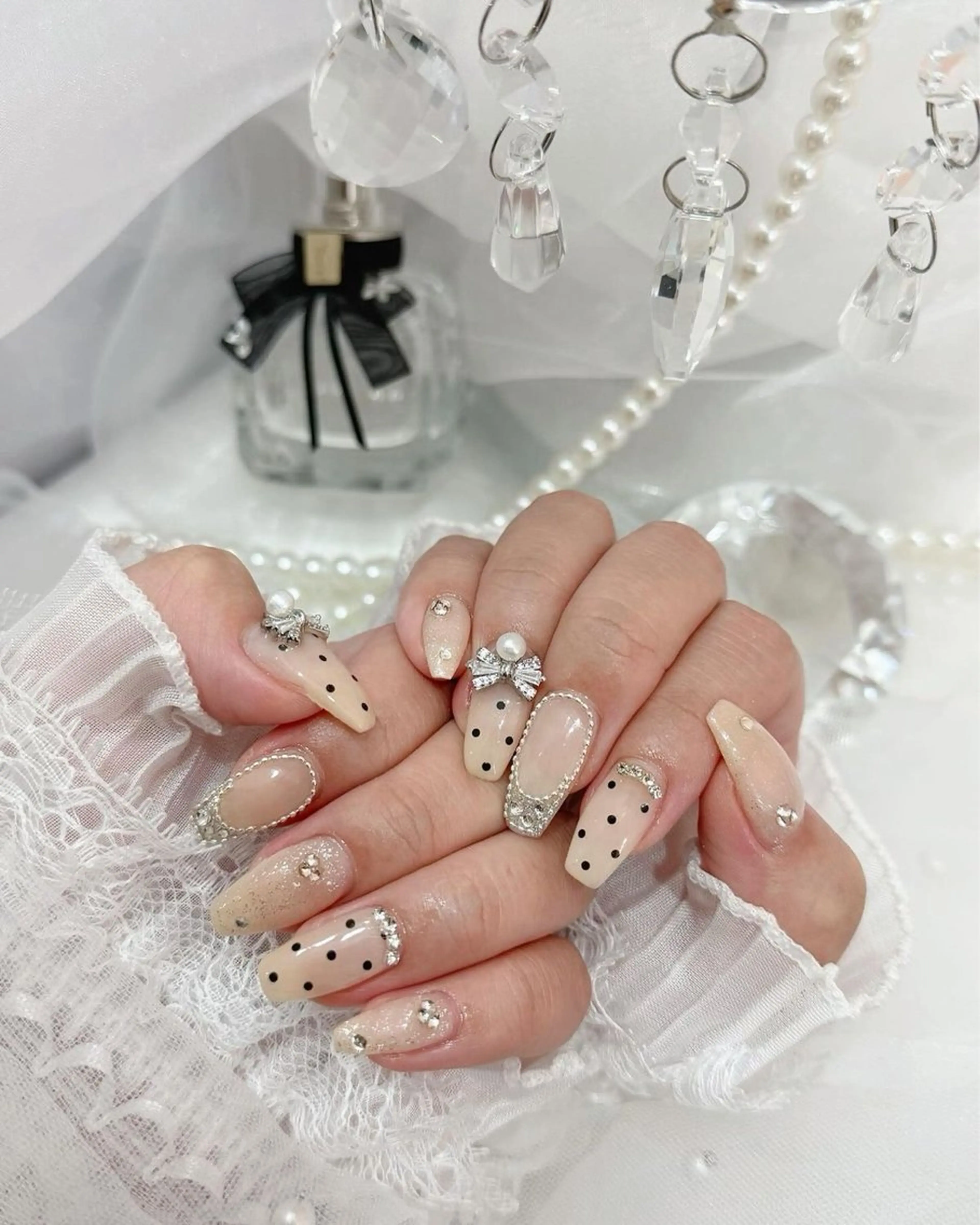 ネイル フレンチネイル キラキラネイル 韓国ネイル シンプルネイル ワンホンネイル ハンドネイル MEI Nailのネイルデザイン