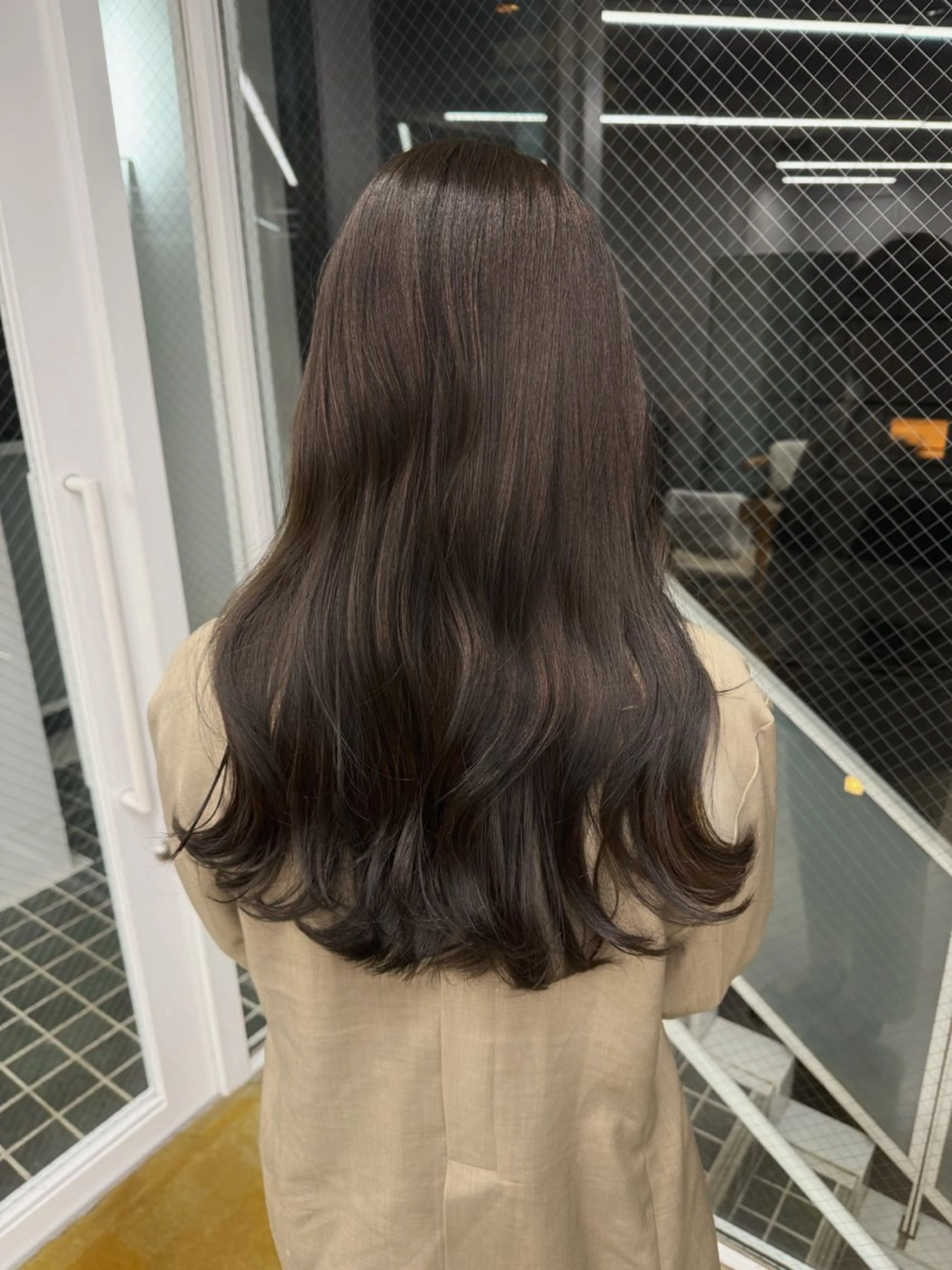 カラー ヘアカラー トリートメント maina/透明感 ベージュ/ブラウンのヘアスタイル