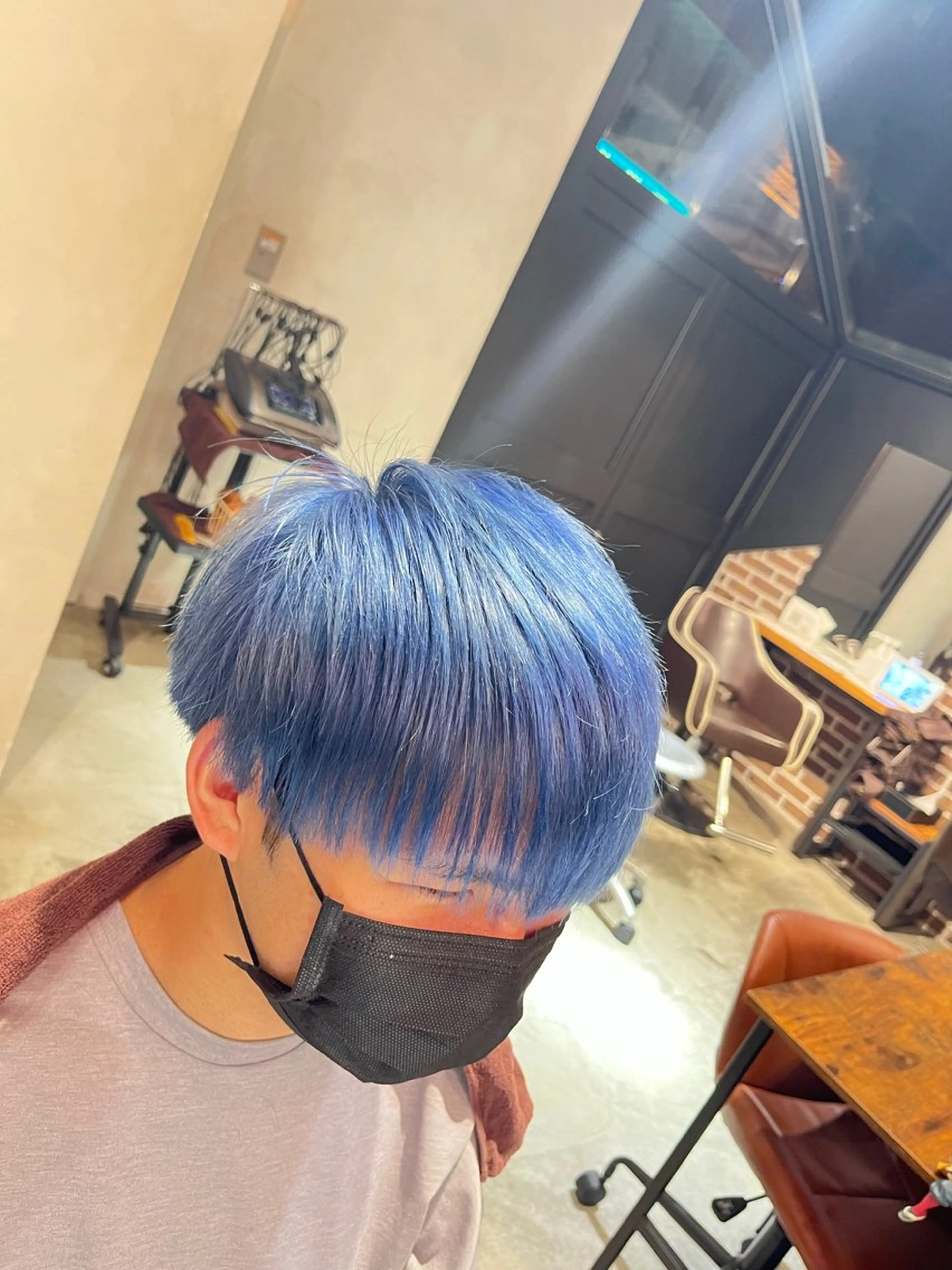 カラー メンズ メンズブリーチ ブリーチ イーストバイエルゴ川崎東口所属・永島 諒のヘアスタイル