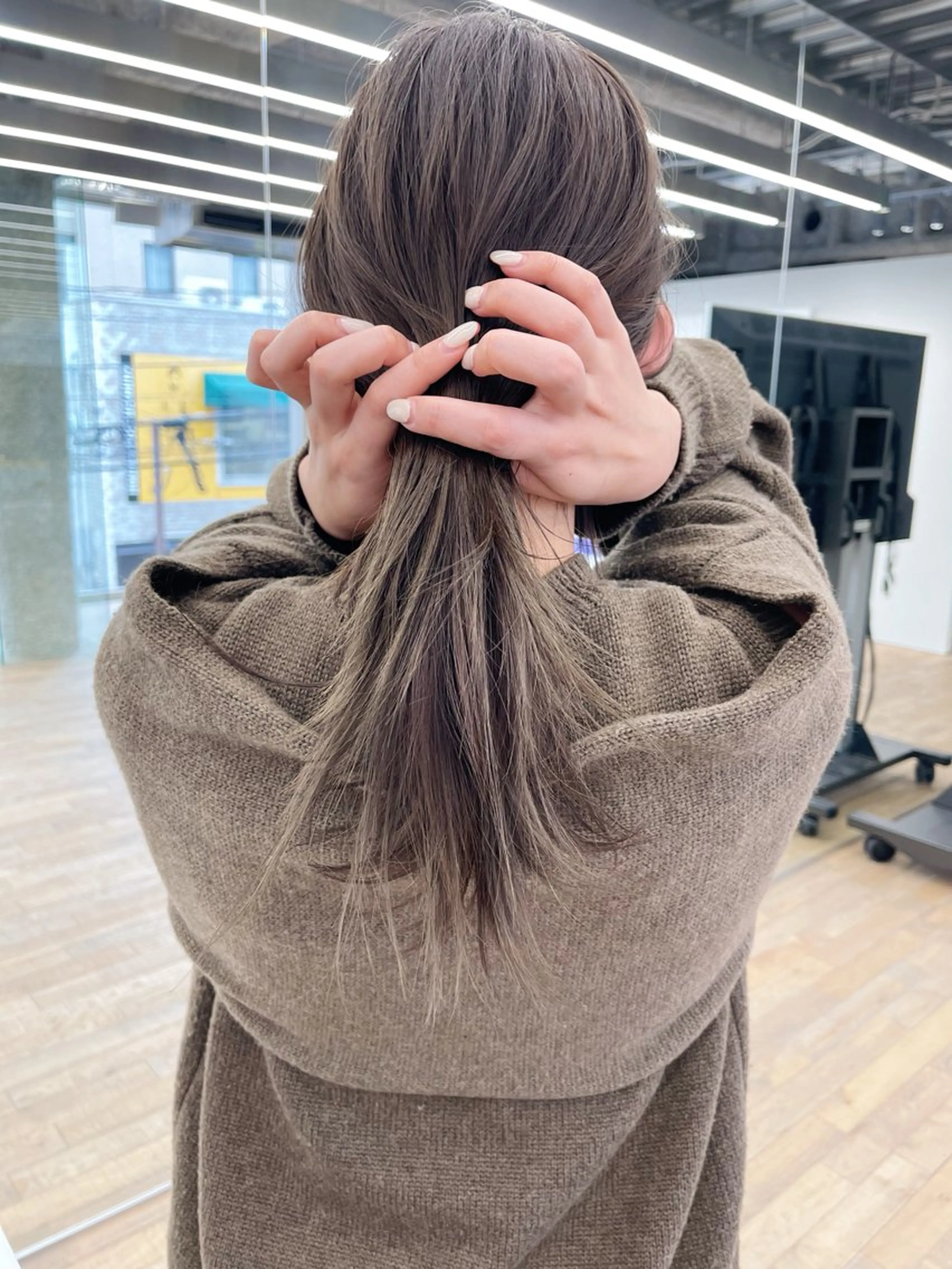 セミロング カラー ベージュカラー ヘアカラー トリートメント AiM 大名　似合わせカットのヘアスタイル