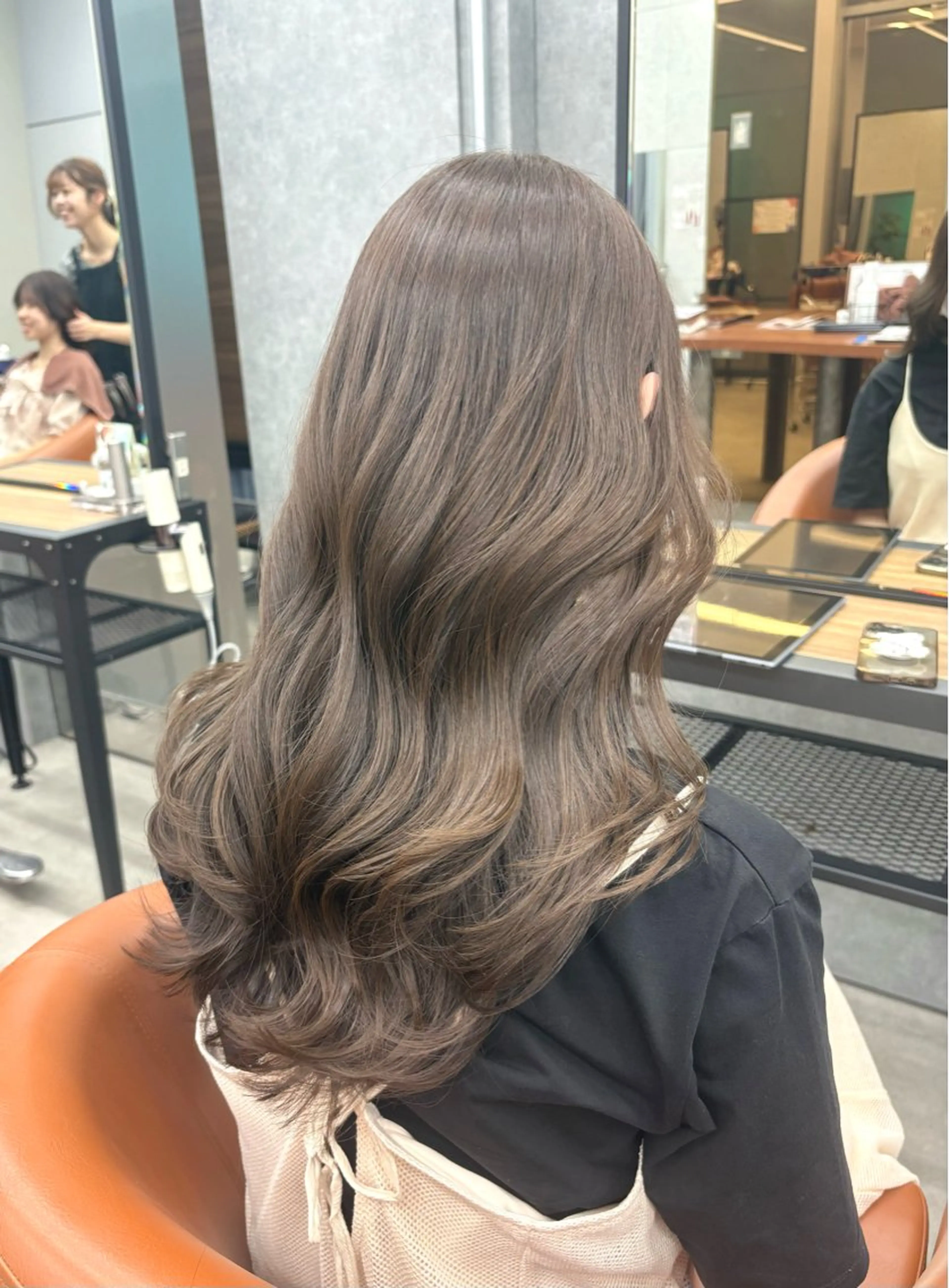 ロング カラー カット ヘアカラー 🫧透明感🫧 上岡夕理香のヘアスタイル