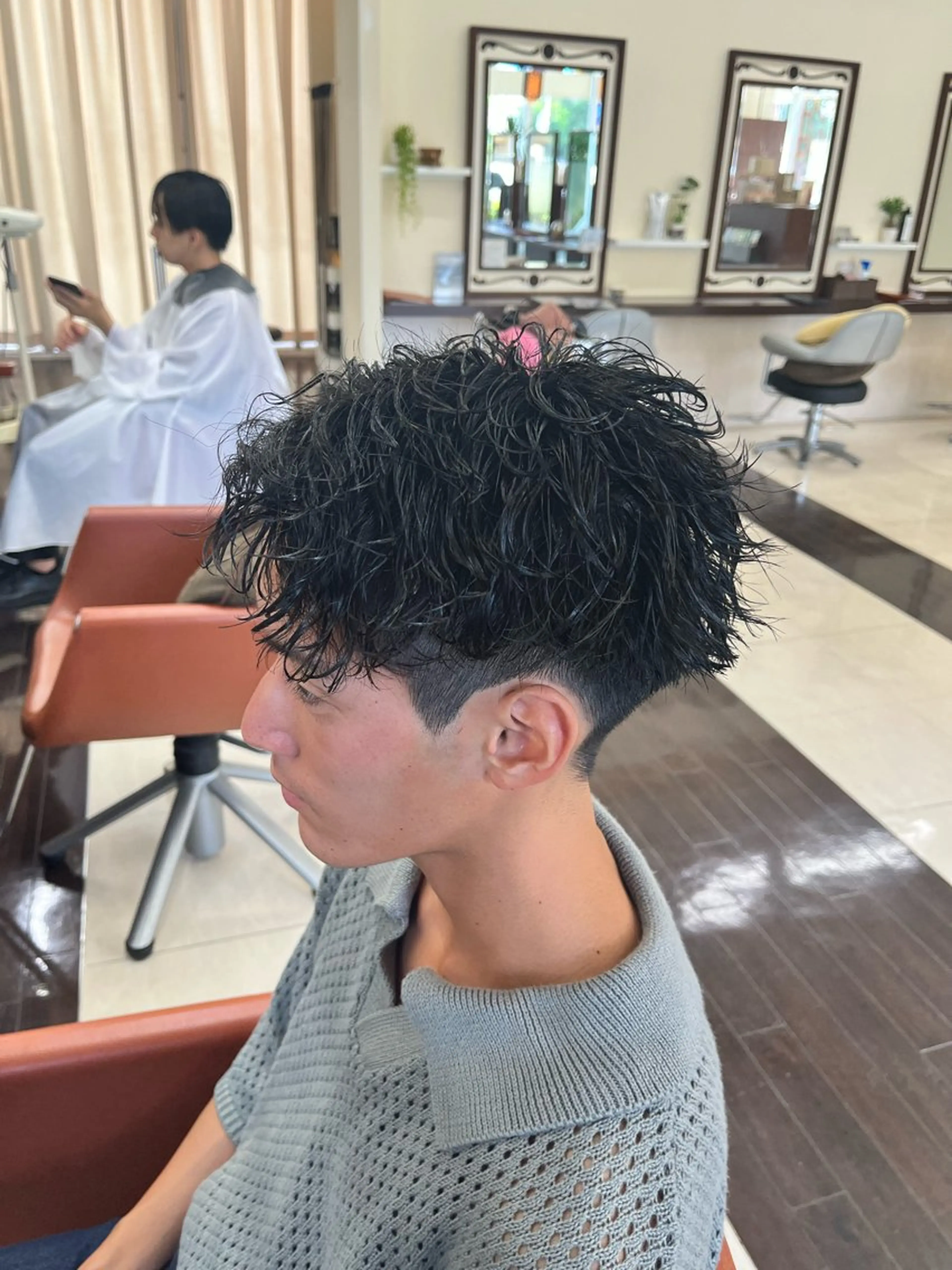 ショート パーマ メンズ センターパート メンズパーマ 🧊メンズ特化🧊 高木航希のヘアスタイル